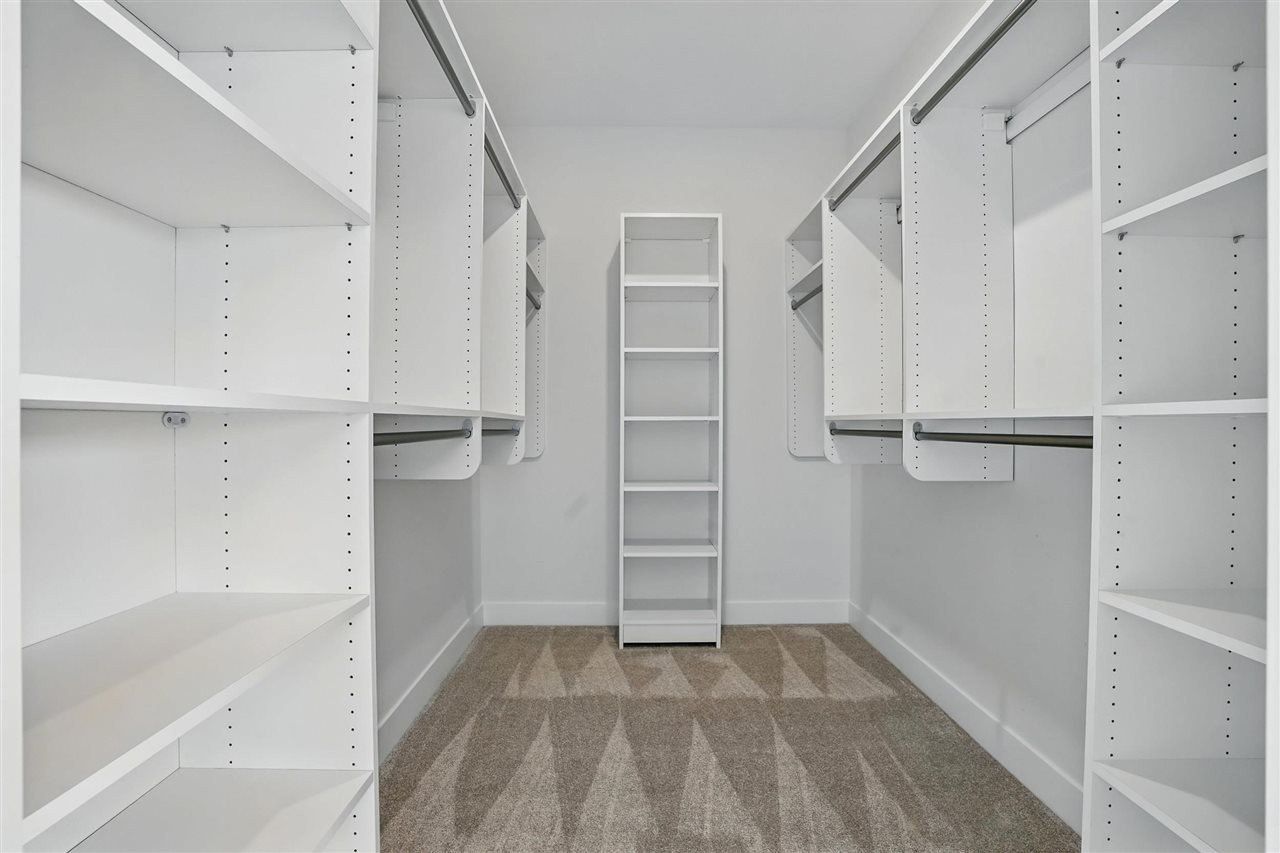 945 Yorkshire. North Liberty, IA 52317