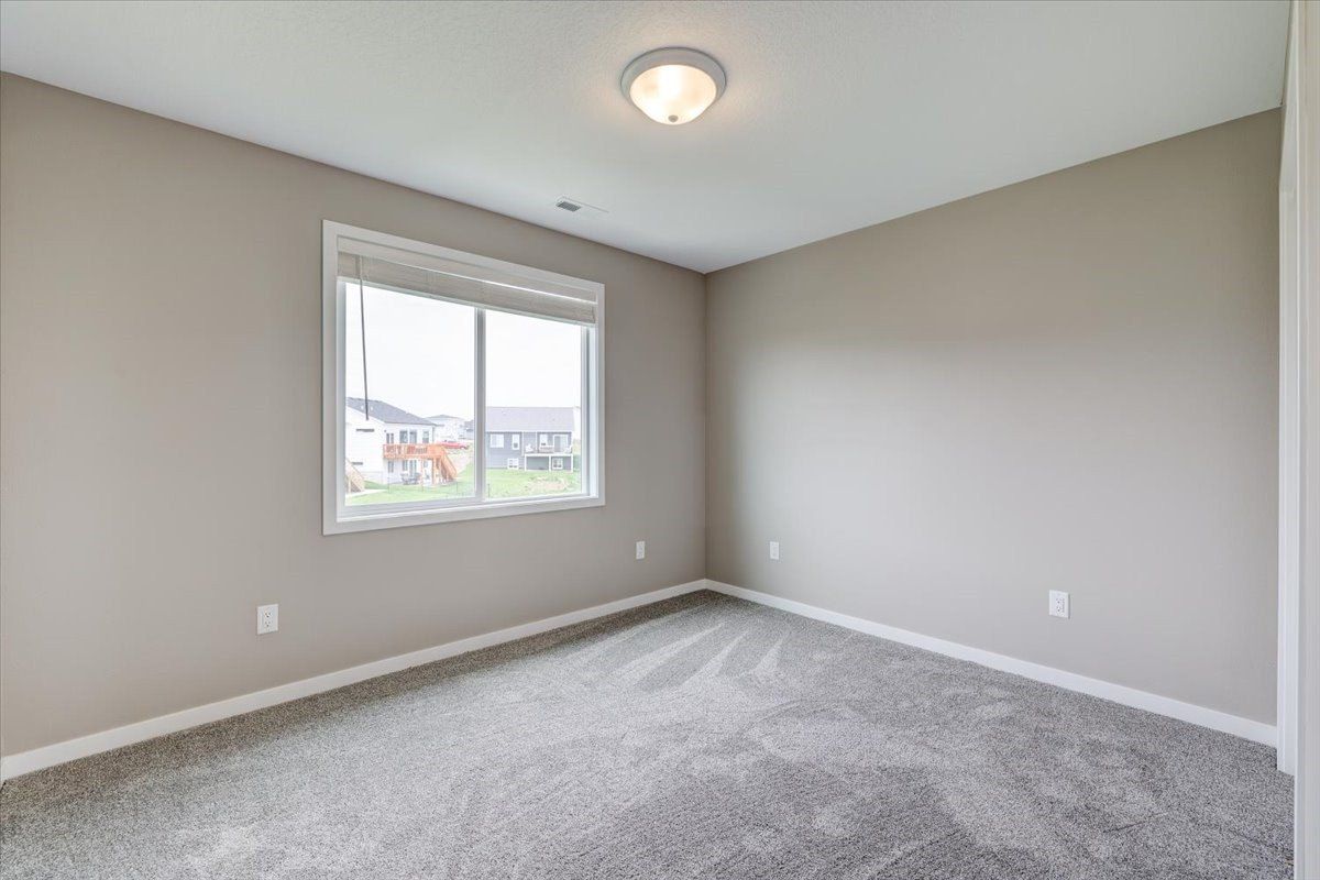 214 E 4Th Street N. Newton, IA 50208