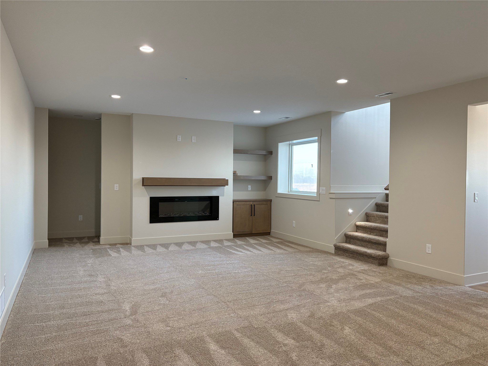 Brookview Drive. Urbandale, IA 50322