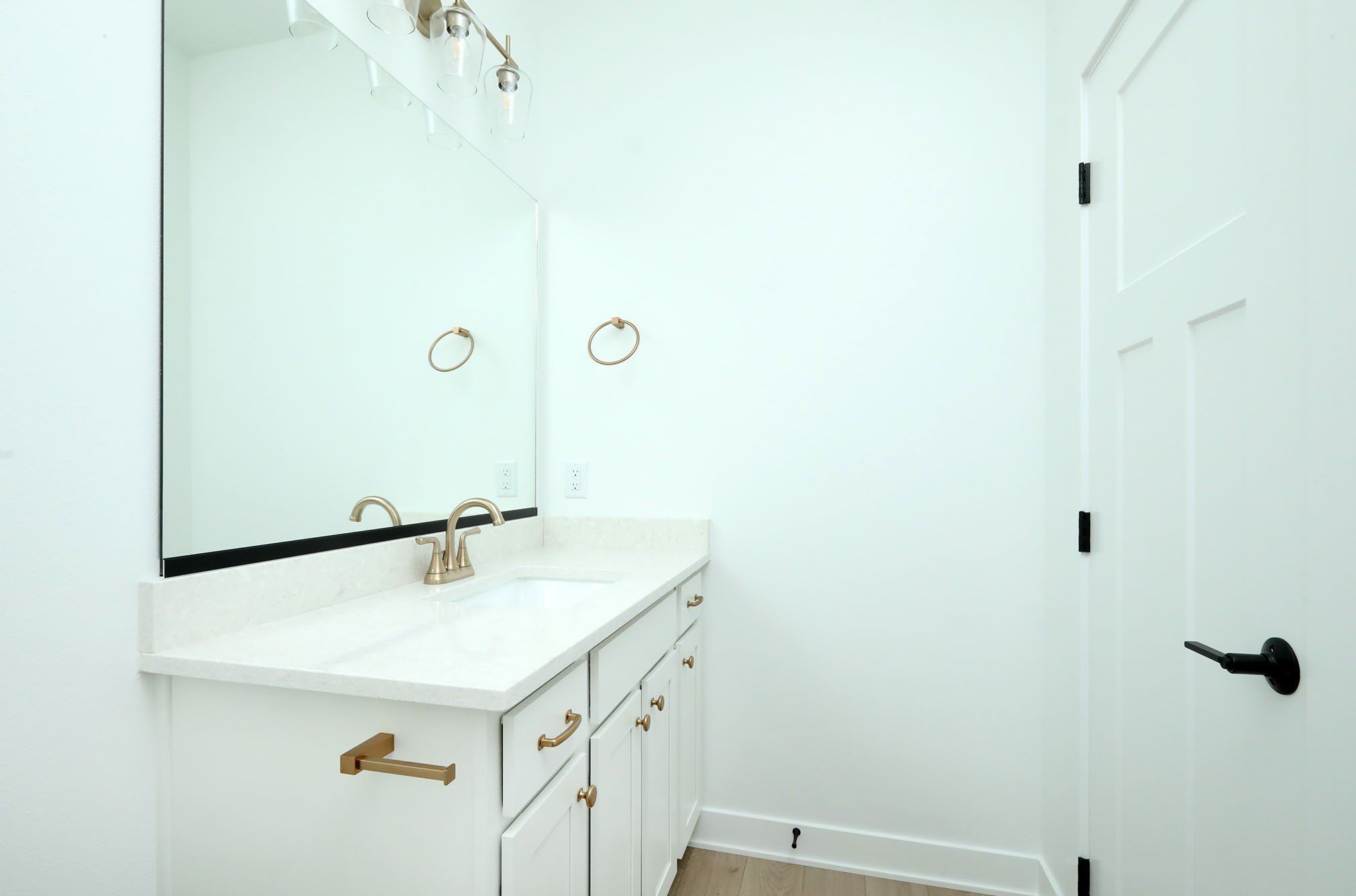 2414 Ne 6Th Street. Grimes, IA 50111