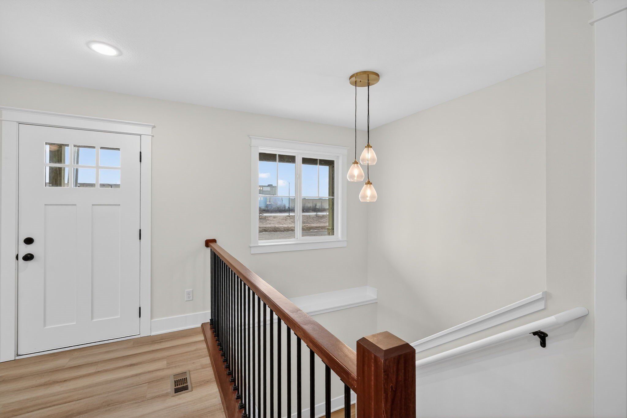 Shaw Street. Des Moines, IA 50317