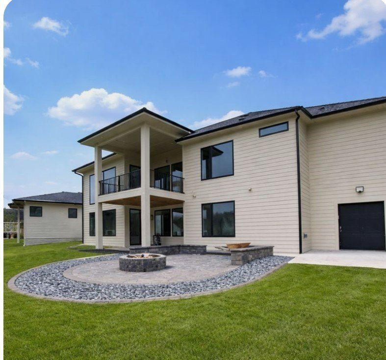 18251 Alderleaf Drive. Clive, IA 50325