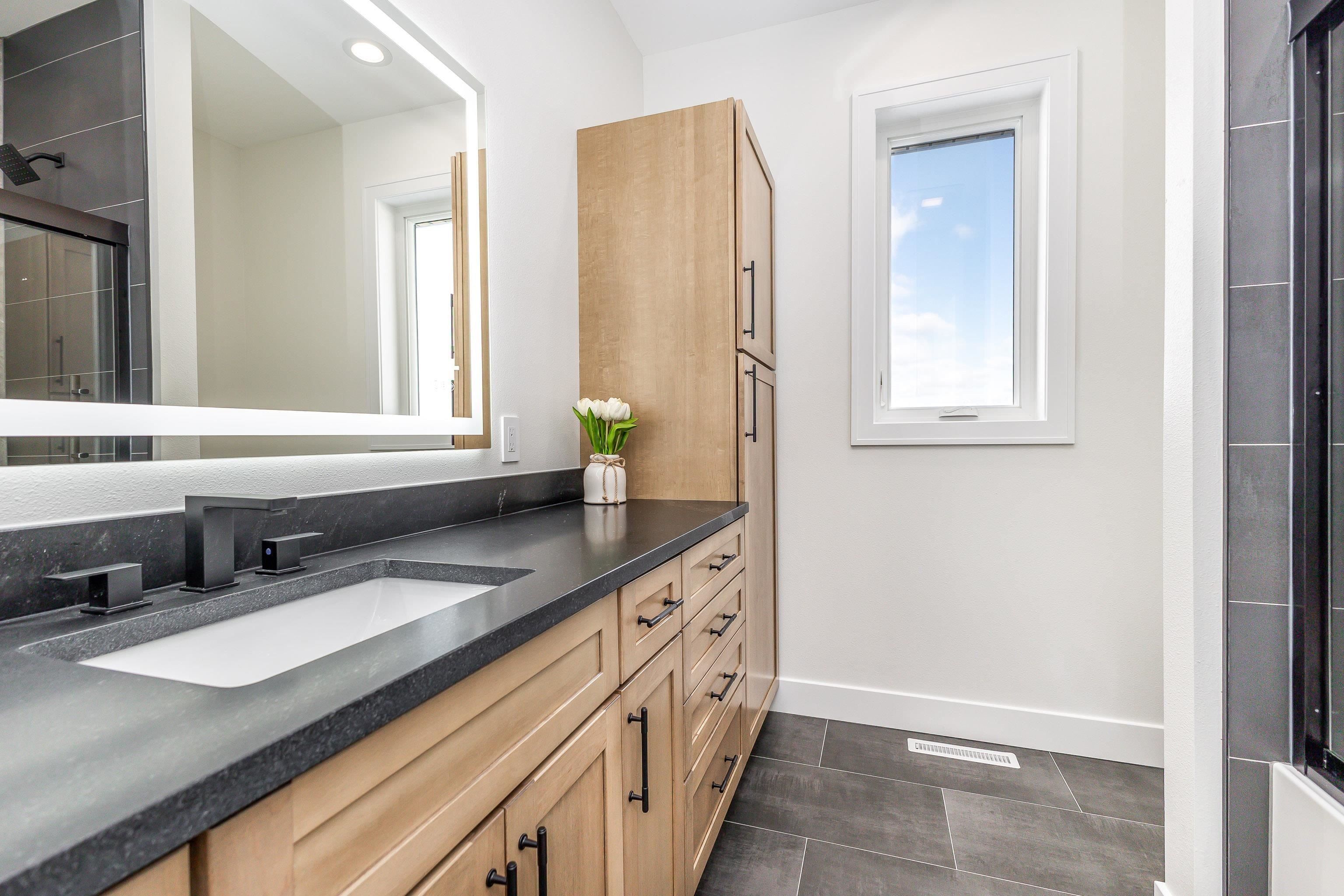 4461 Barnwood. Dubuque, IA 52002