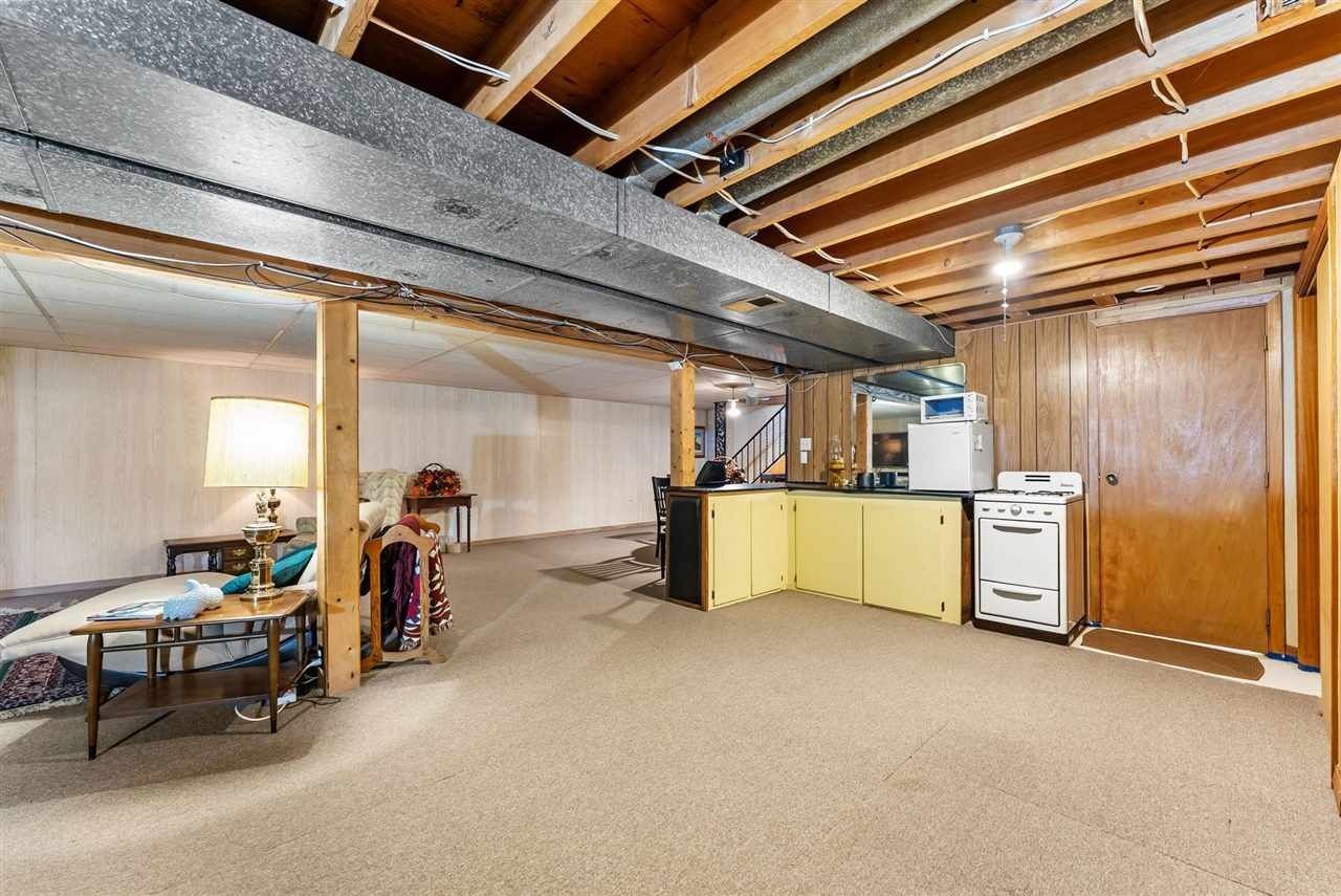 109 N Jefferson St. Grandview, IA 52752