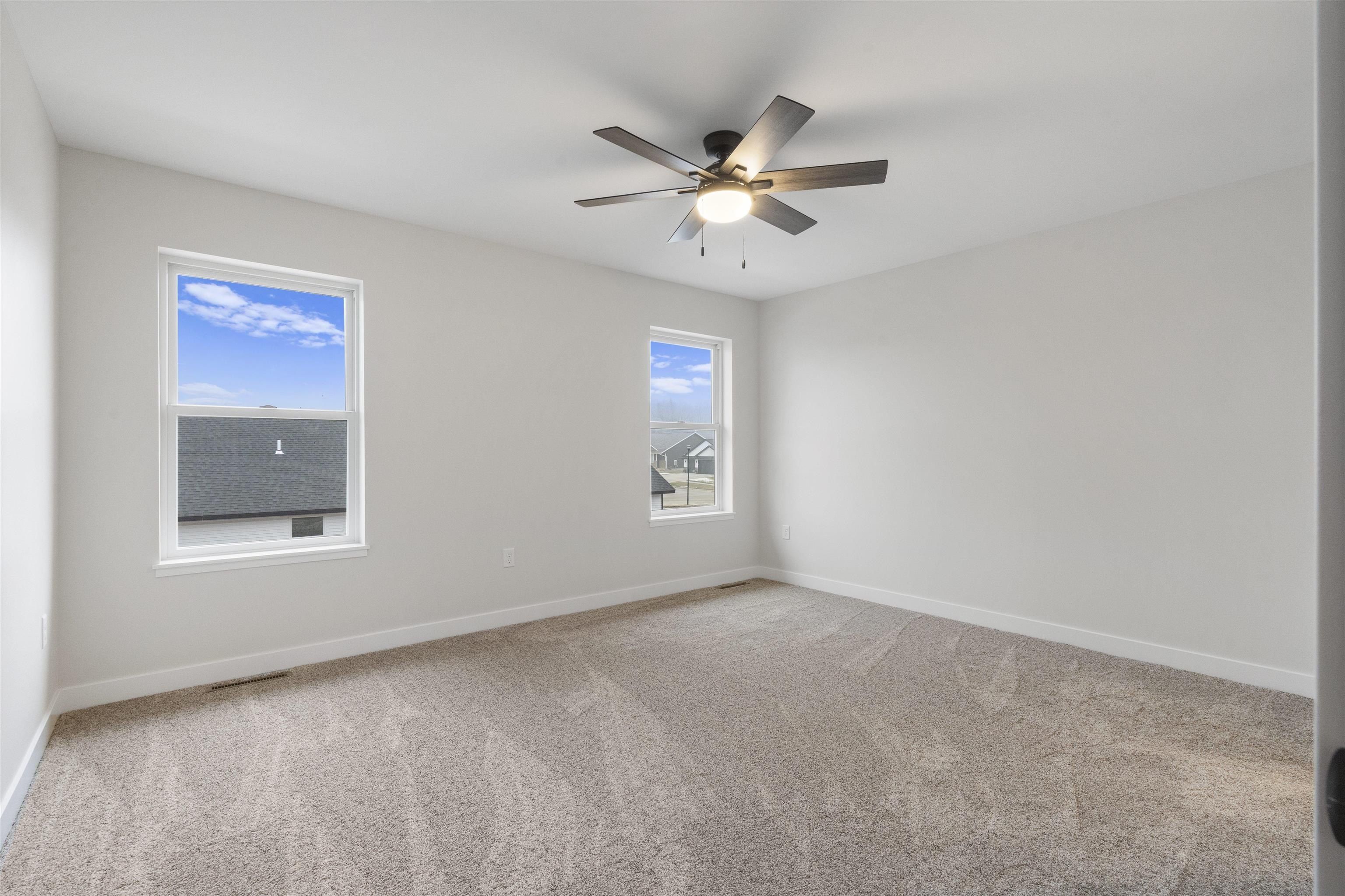 1020 Sage Oak Circle. Manchester, IA 52057