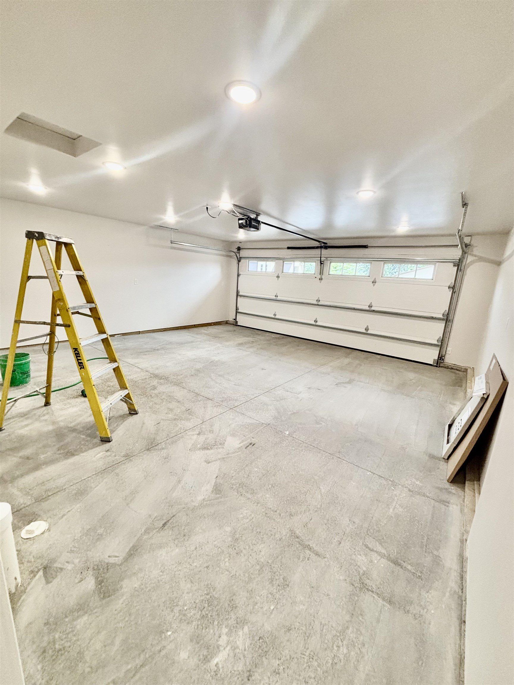 605 3Rd Street. Delhi, IA 52223