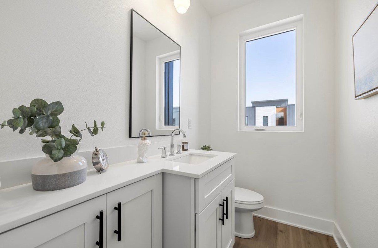 9365 Brooks Place. Norwalk, IA 50211