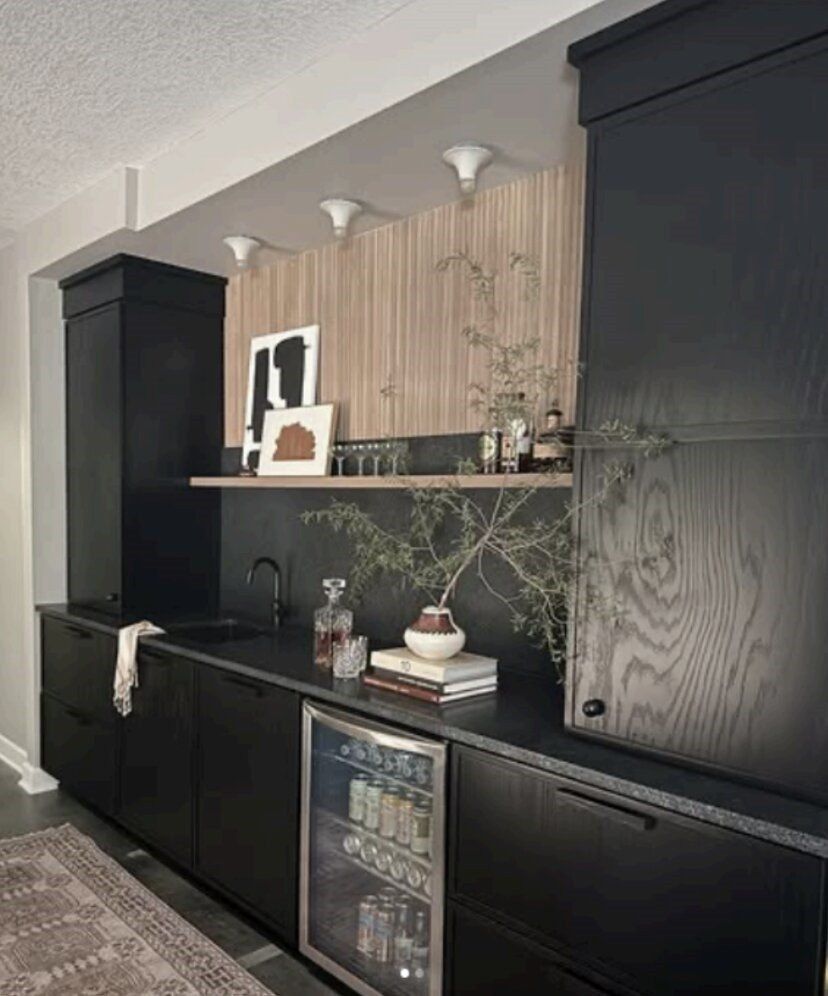 8435 Longmeadow Lane. West Des Moines, IA 50266