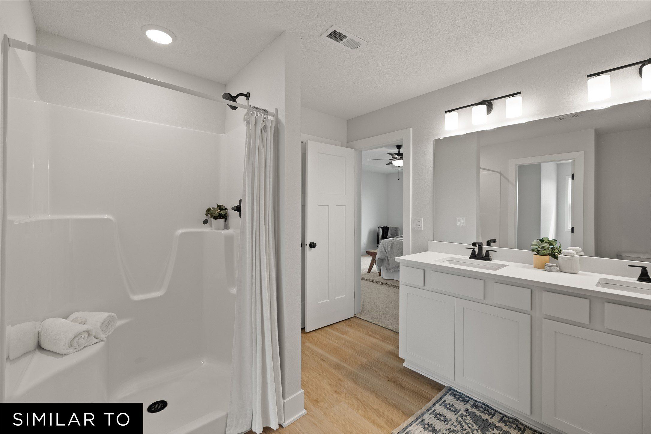 2914 Nw Reinhart Drive. Ankeny, IA 50023