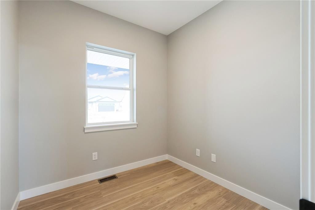 345 Dutch Dr. Robins, IA 52328