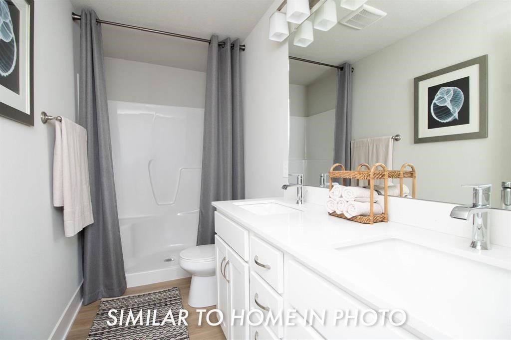 6945 Poppy Court. Johnston, IA 50131