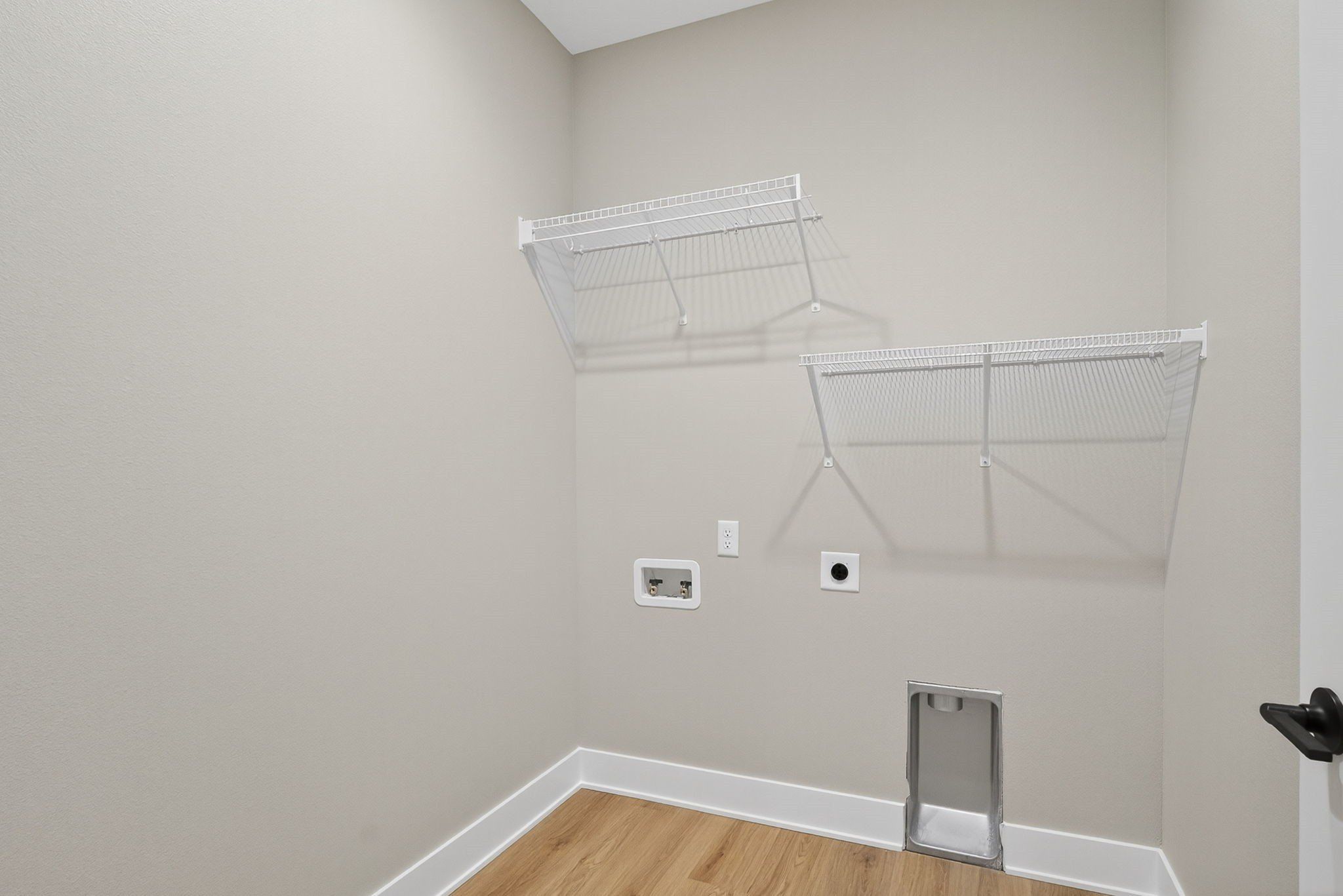 2938 Lake Hill Drive. Des Moines, IA 50320