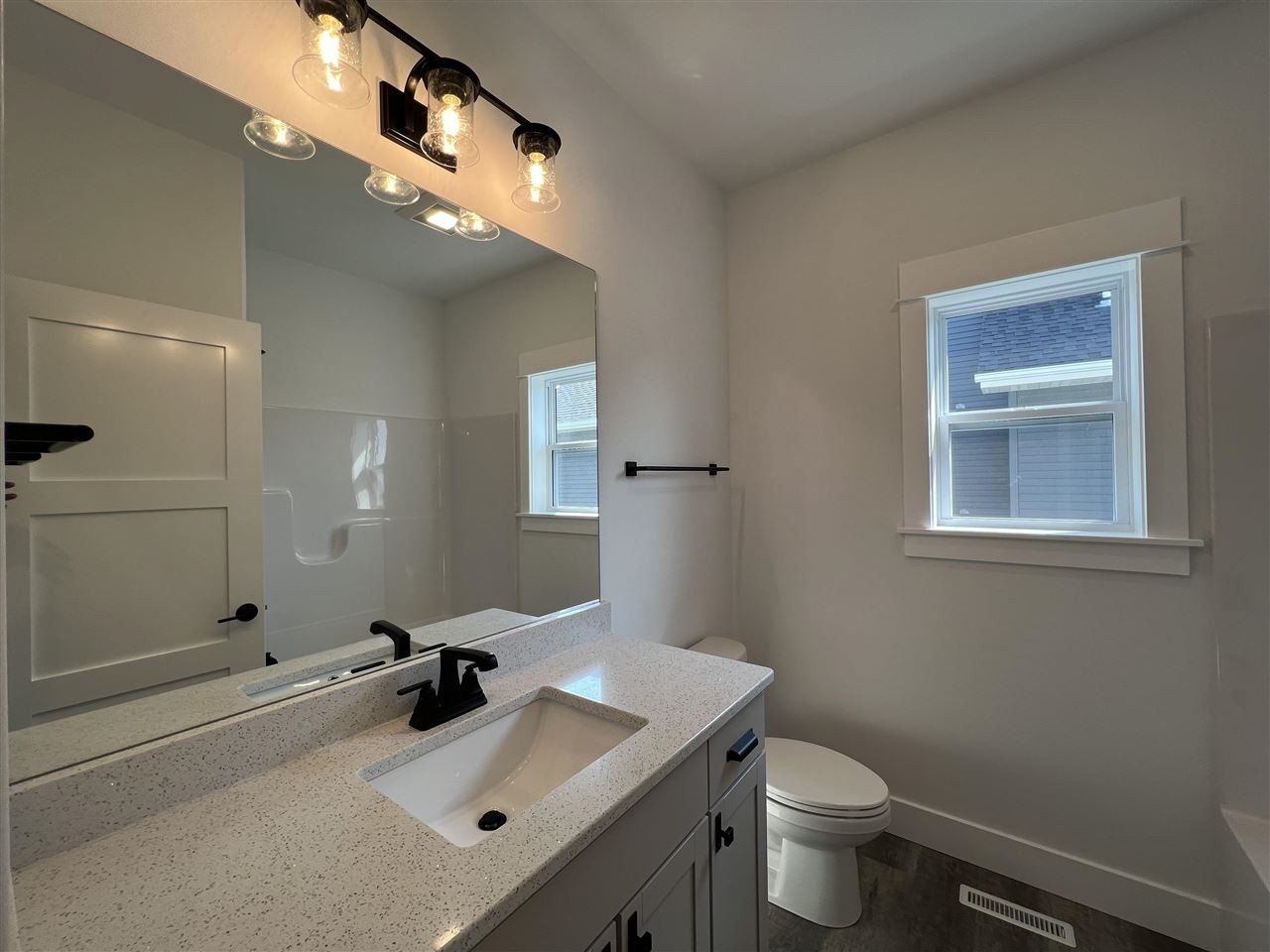 20 S Seven Oaks Rd. North Liberty, IA 52317