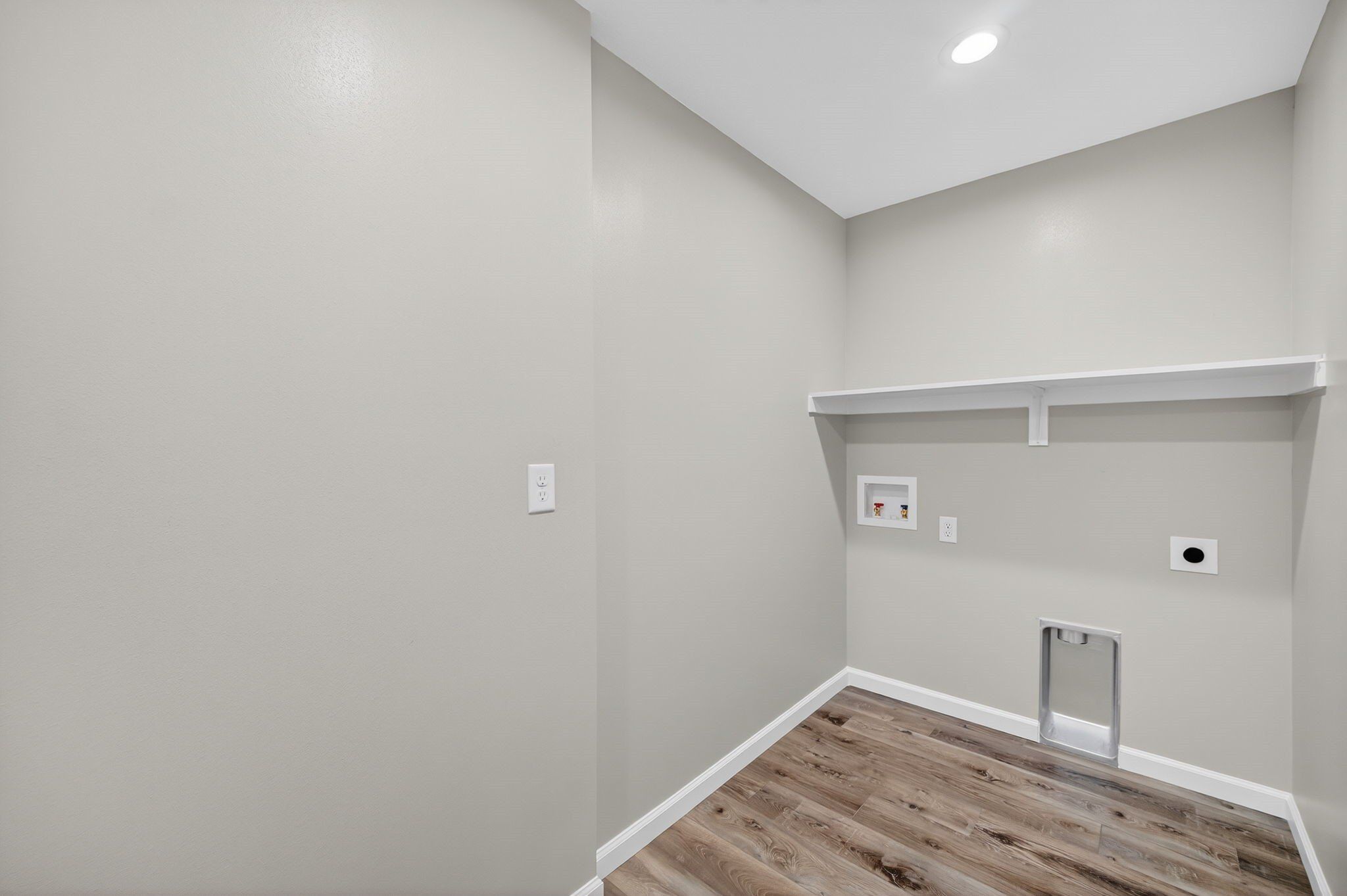 1245 E 16Th Street. Des Moines, IA 50316