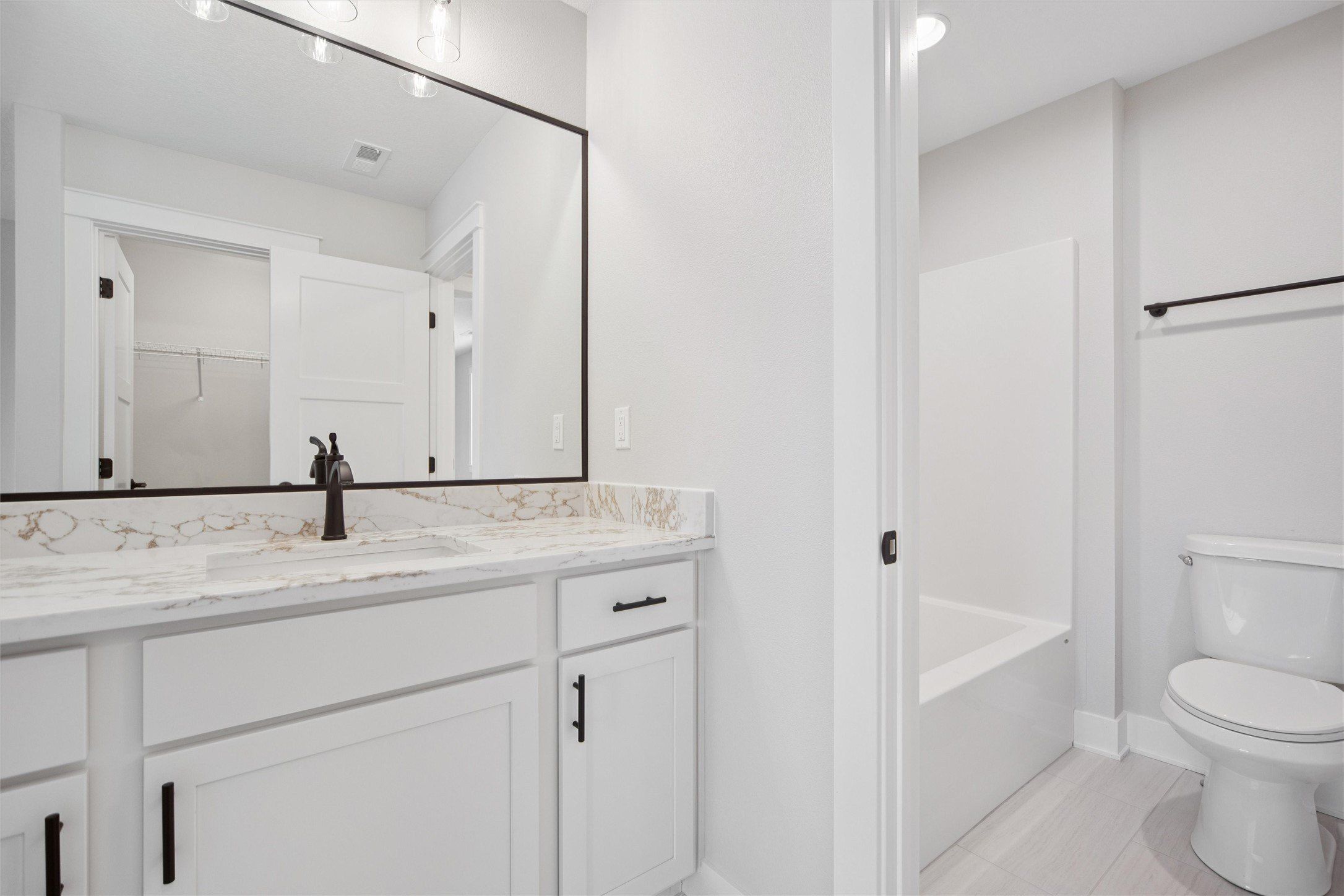 14311 Catalpa Drive. Urbandale, IA 50323