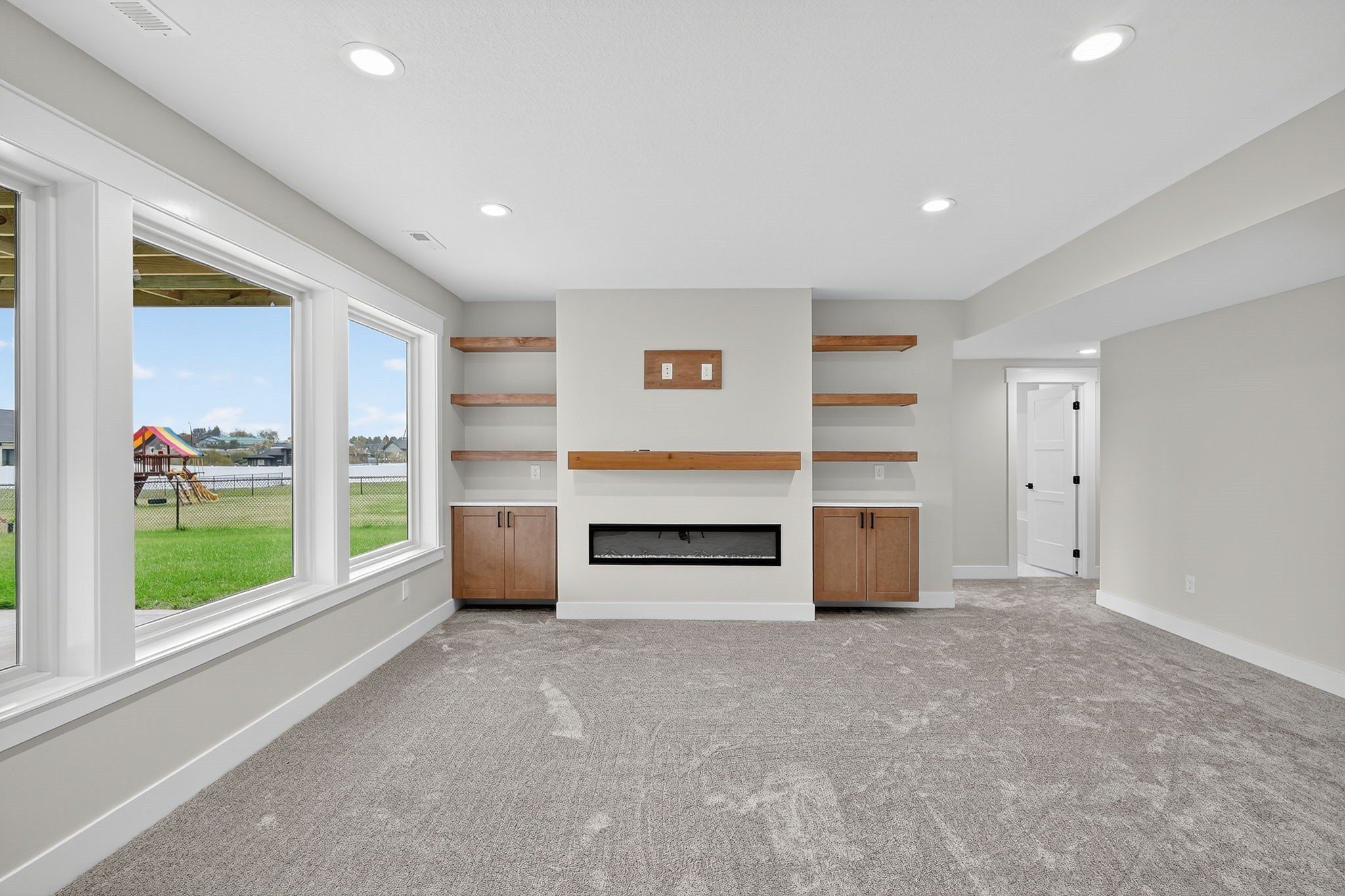 2605 Blooming Heights Drive. Norwalk, IA 50211