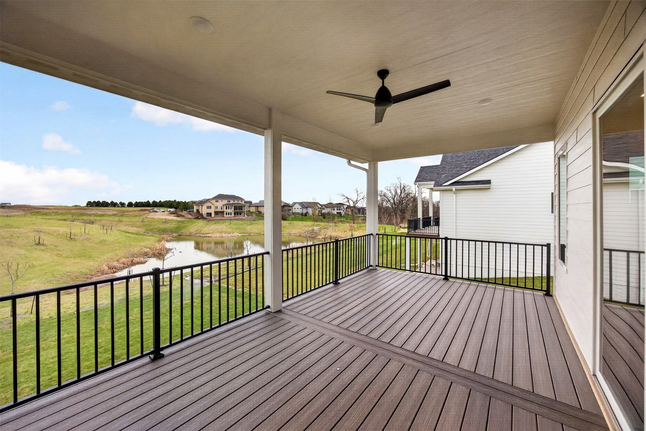16217 Sharon Drive. Urbandale, IA 50323