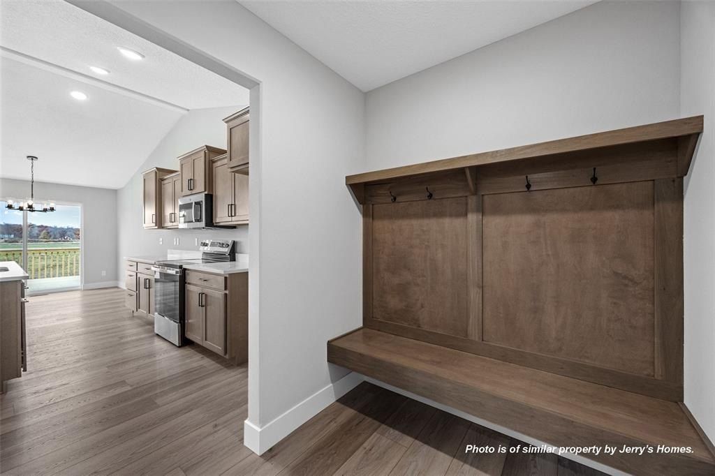 6308 Prairie Rose Circle Sw. Cedar Rapids, IA 52404