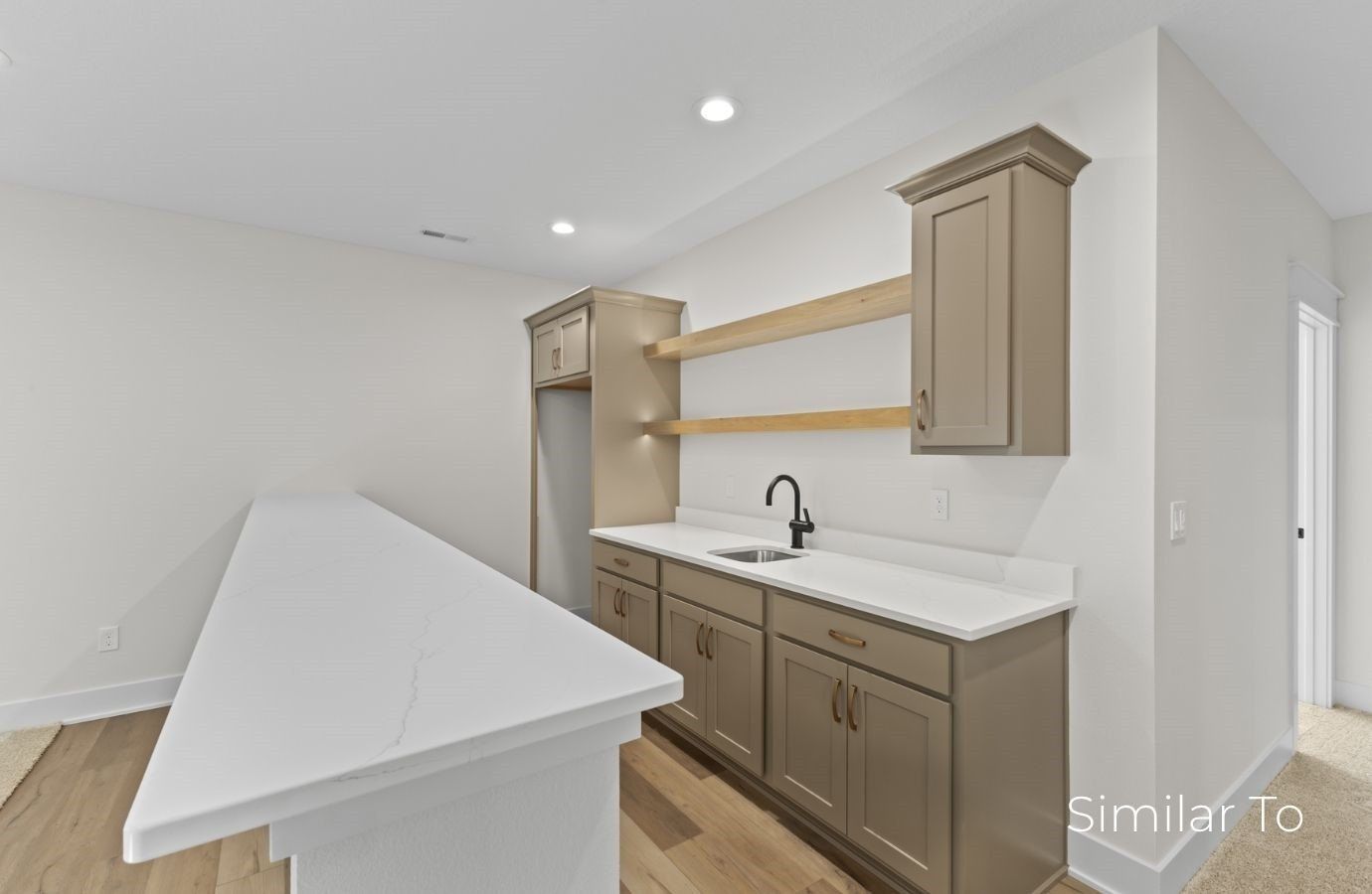 4399 3Rd Avenue Se. Altoona, IA 50009