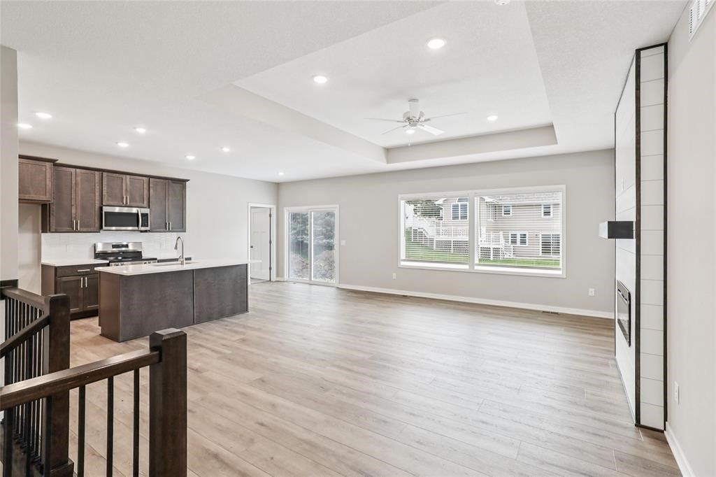 2516 N 9Th Avenue E. Newton, IA 50208