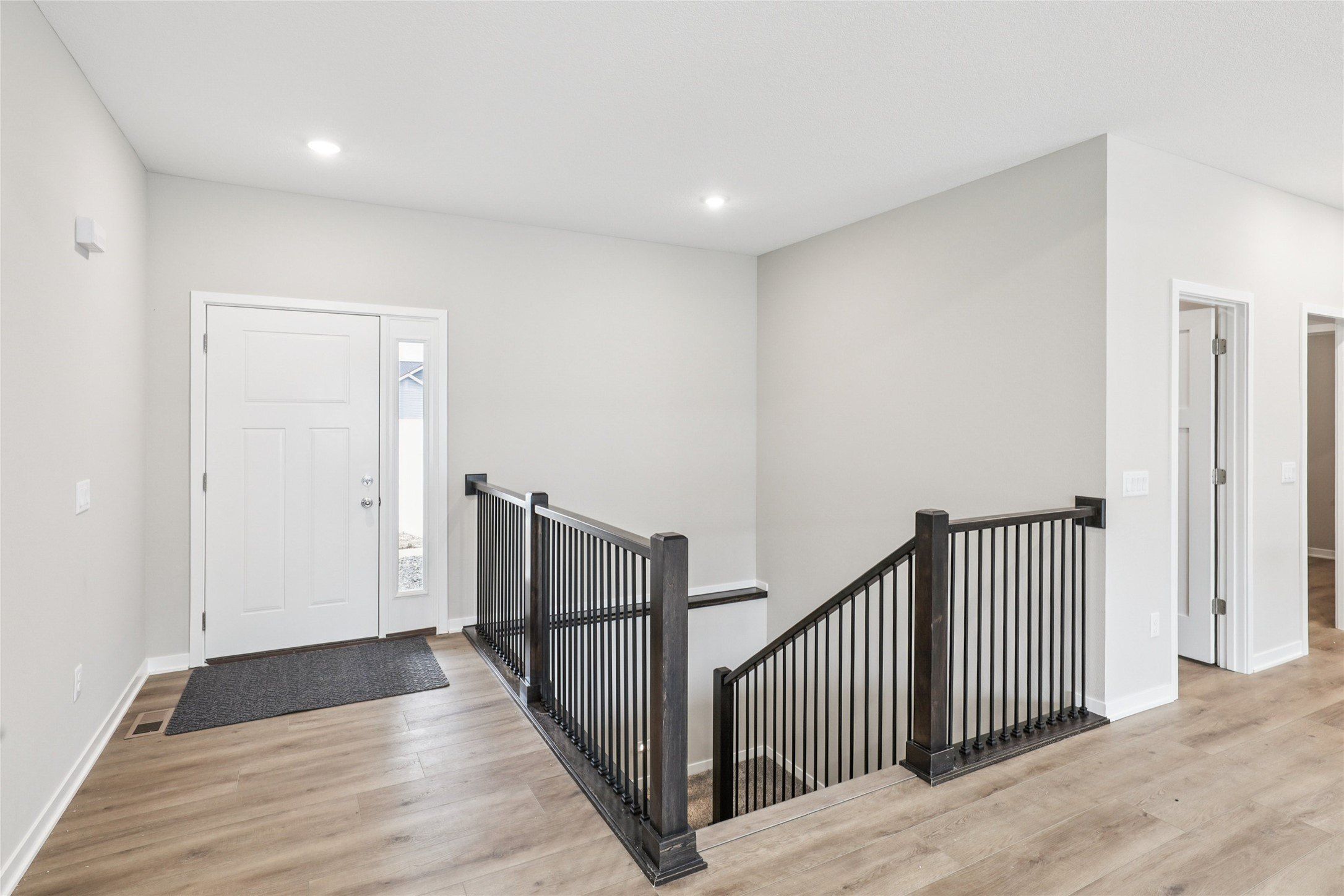 2516 N 9Th Avenue E. Newton, IA 50208