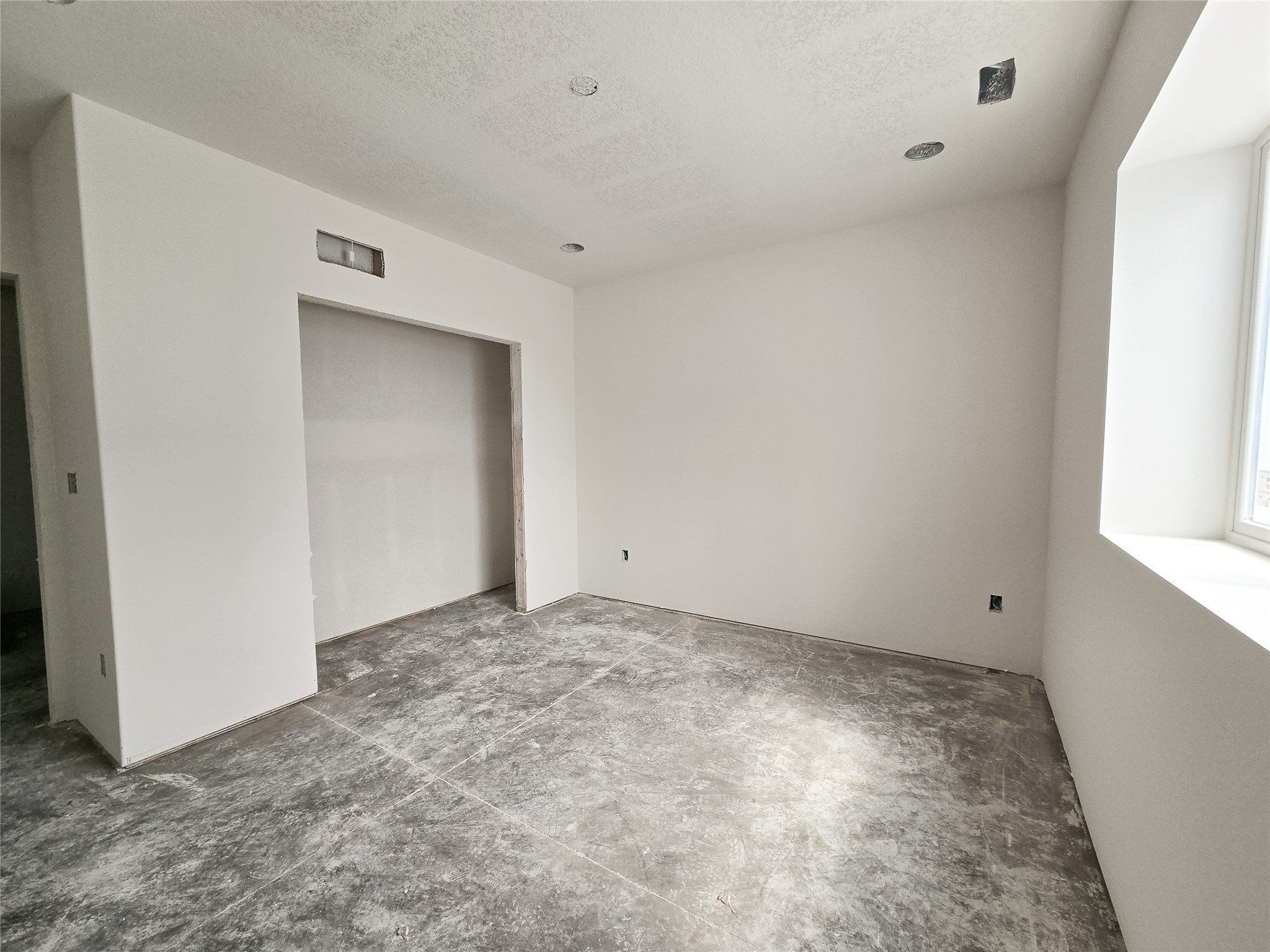 17316 Northview Drive. Urbandale, IA 50323