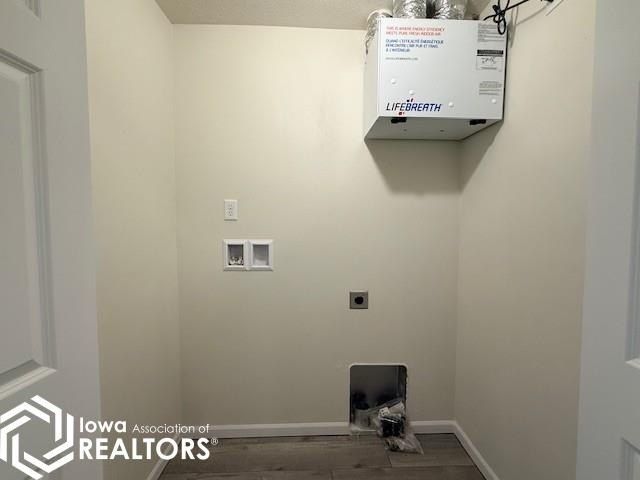 505 Cross Street. Lynnville, IA 50153