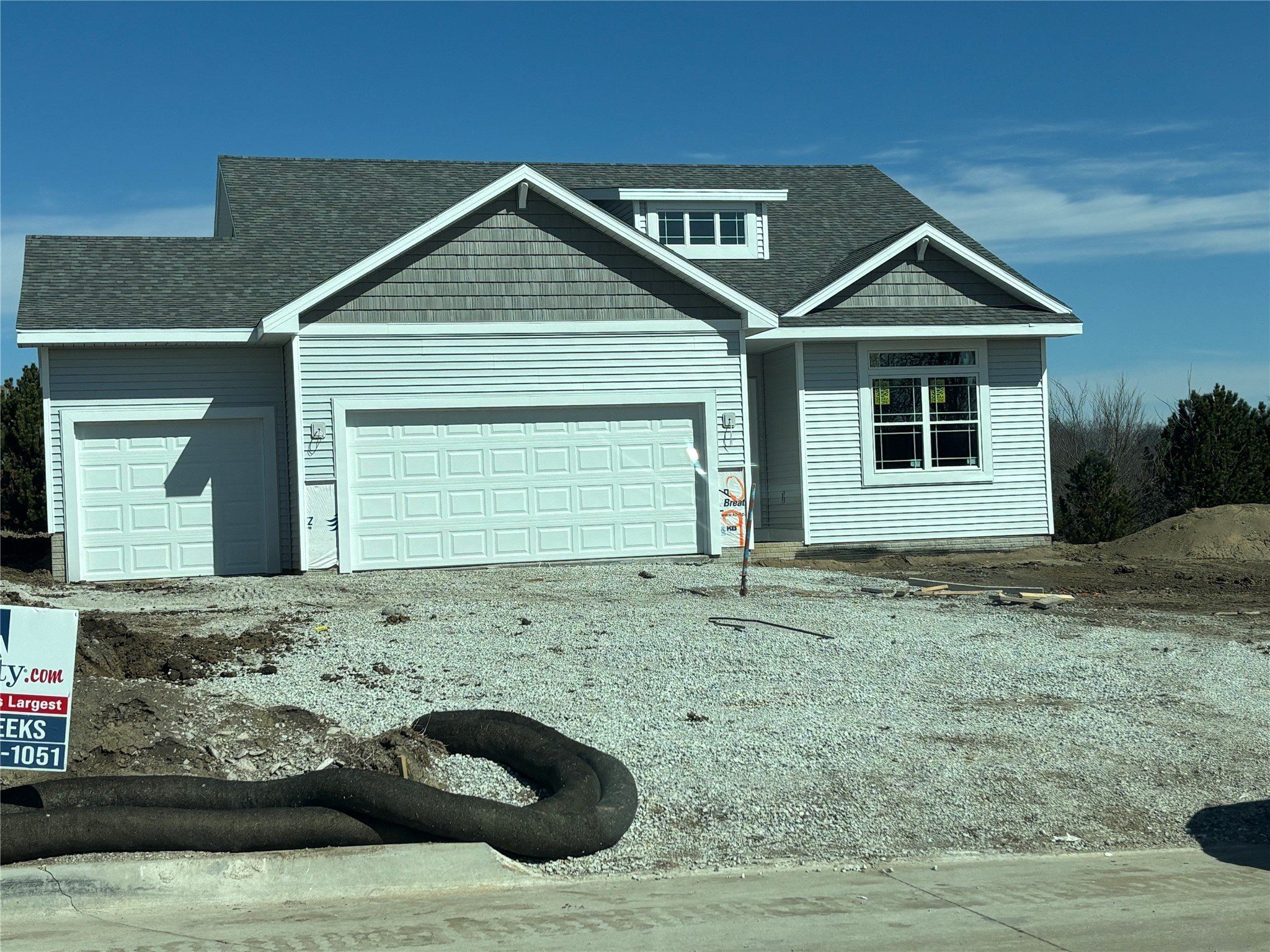 309 Maple Point. Winterset, IA 50273