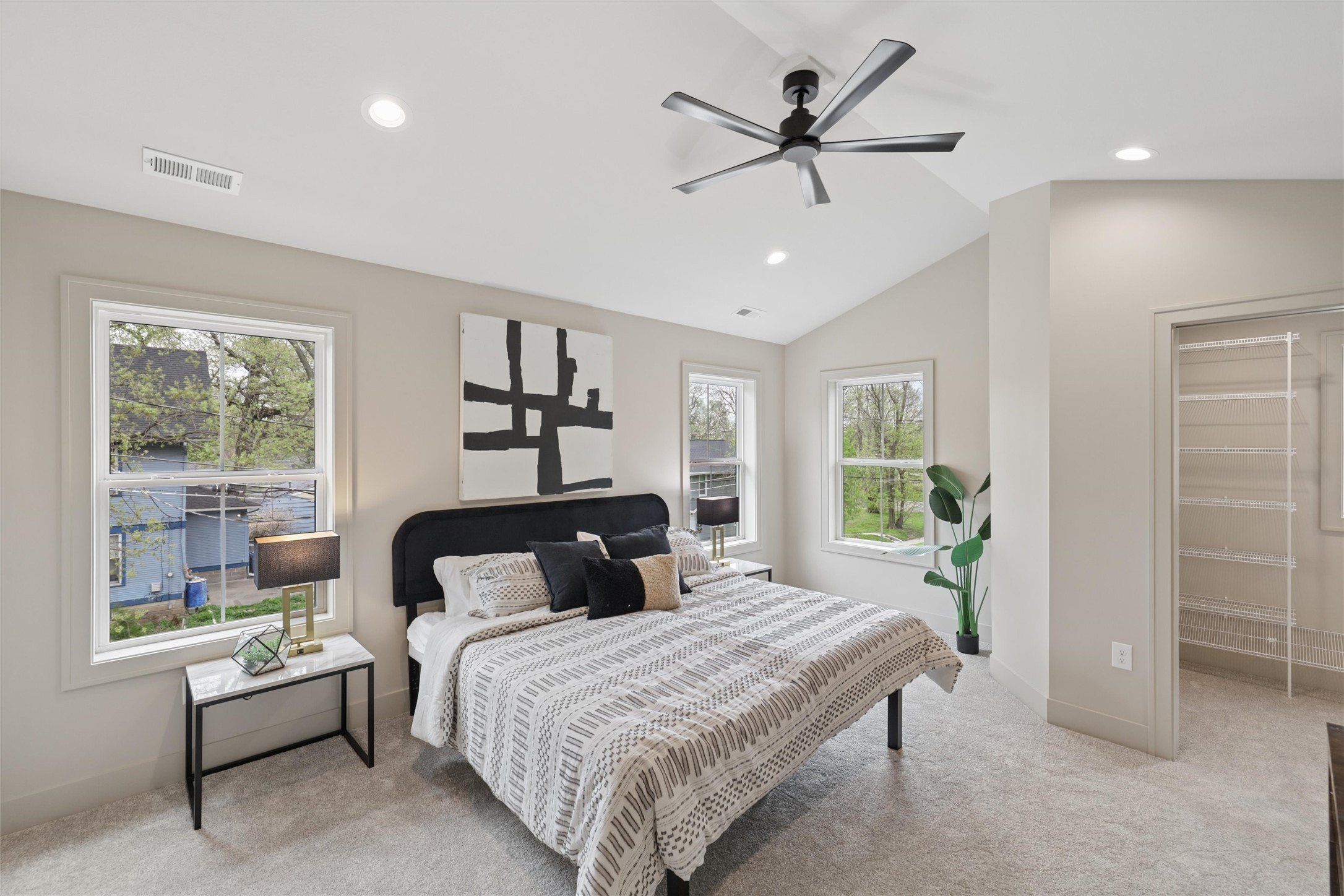 1100 Clinton Avenue. Des Moines, IA 50313