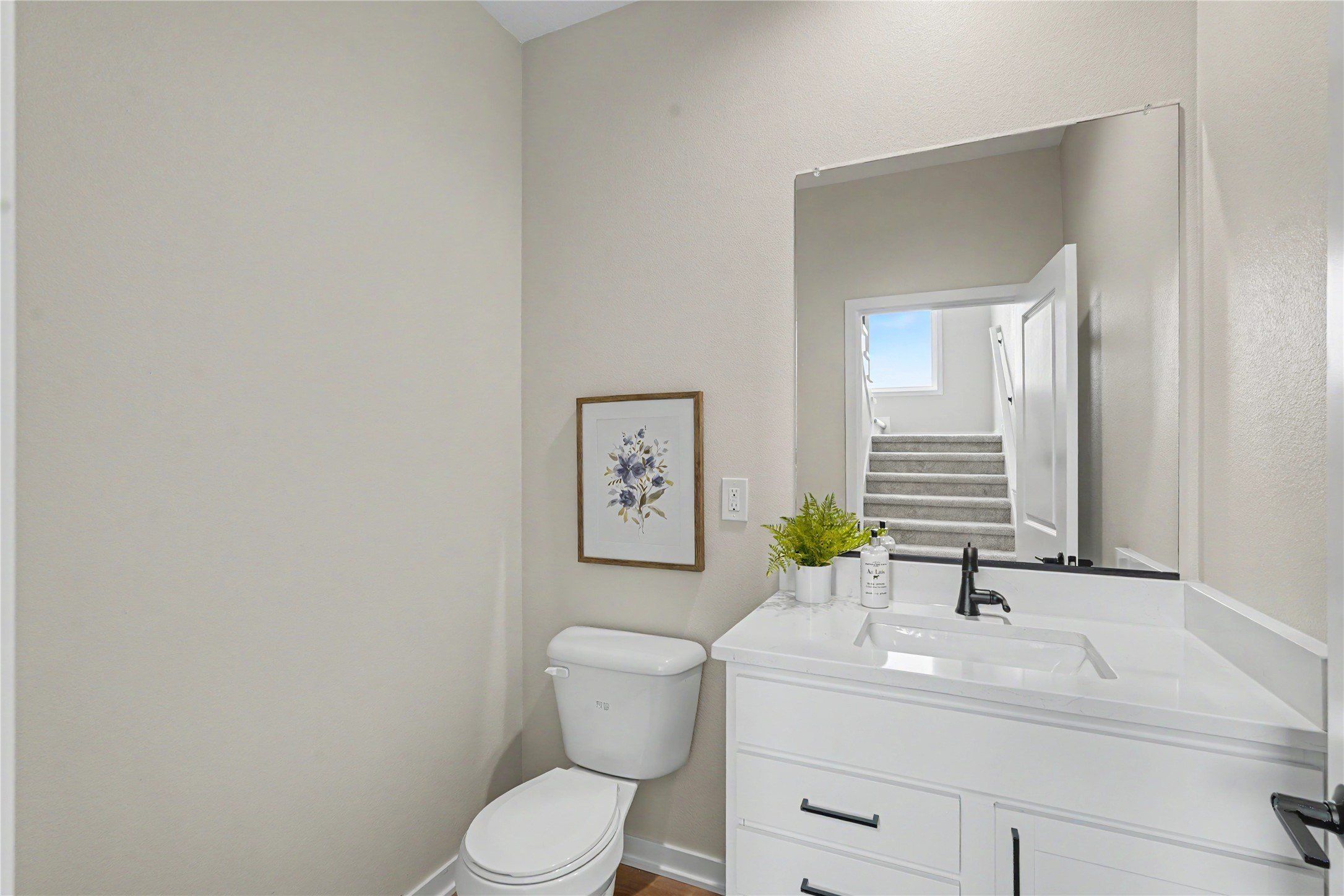 2712 Fleur Drive. Des Moines, IA 50321