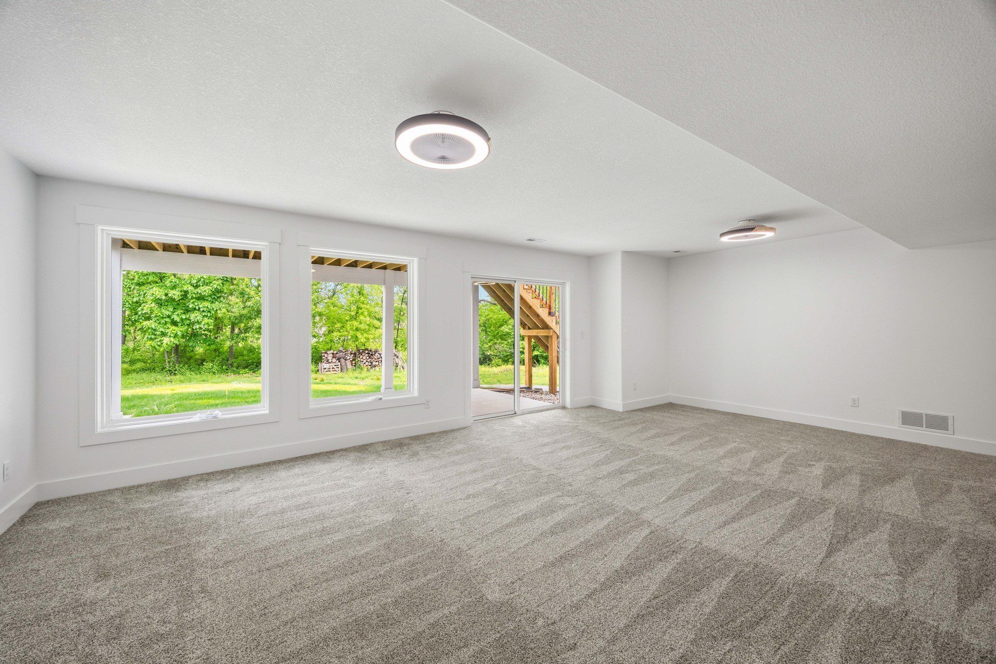 5380 Carter Court. Johnston, IA 50131