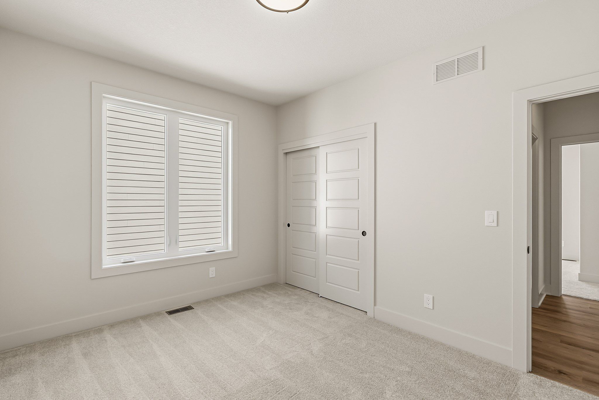 16511 Ironwood Lane. Urbandale, IA 50263