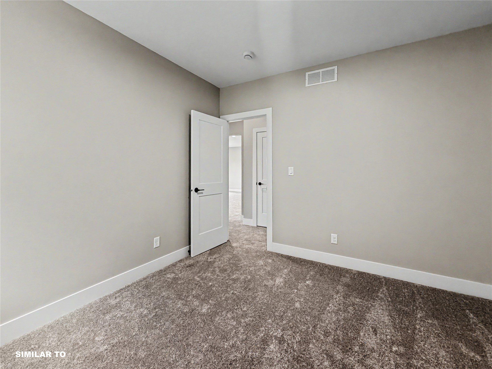 2942 Lake Hill Drive. Des Moines, IA 50320