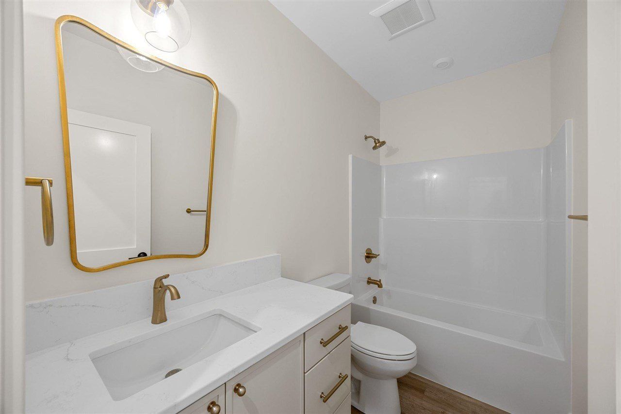 3006 Tommy Ln. Coralville, IA 52241
