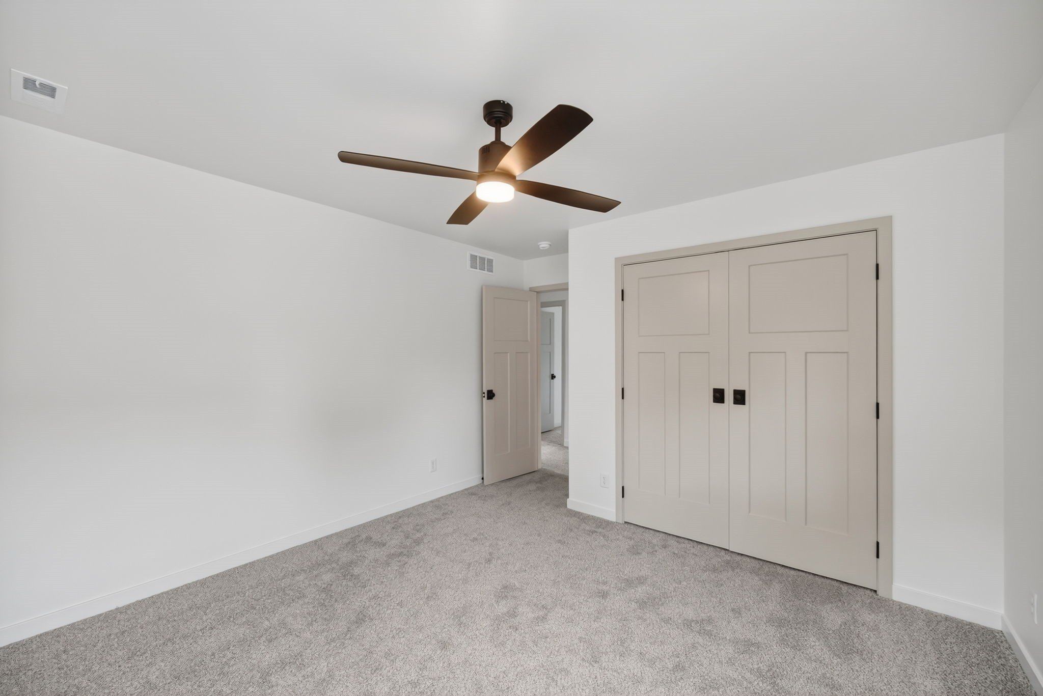 1078 35Th Street. Des Moines, IA 50311