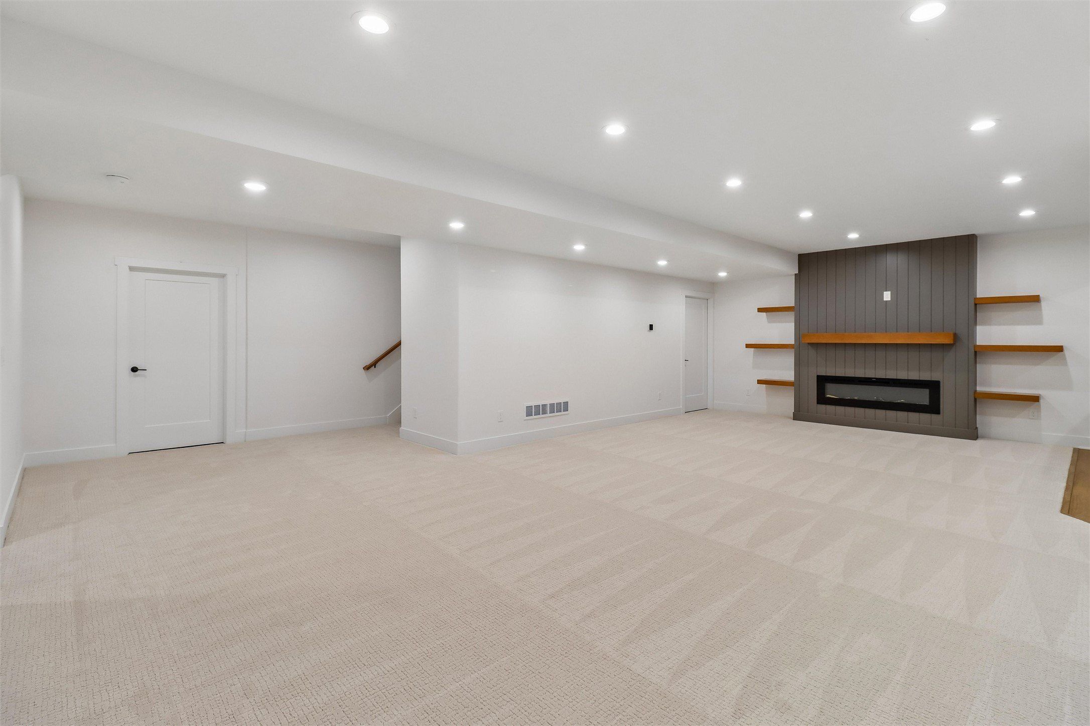 2910 Nw Beechwood Drive. Grimes, IA 50111