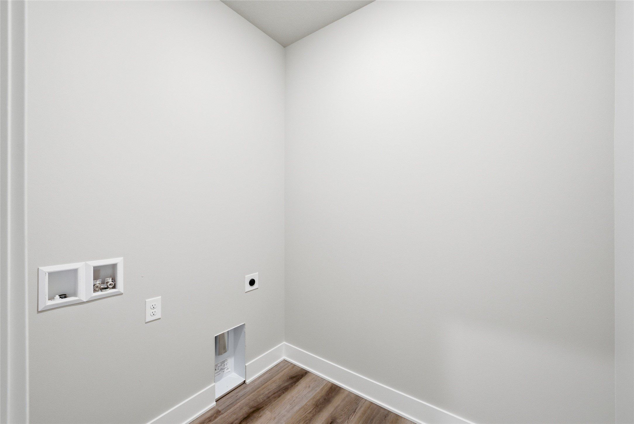 2308 Chan Drive. Adel, IA 50003
