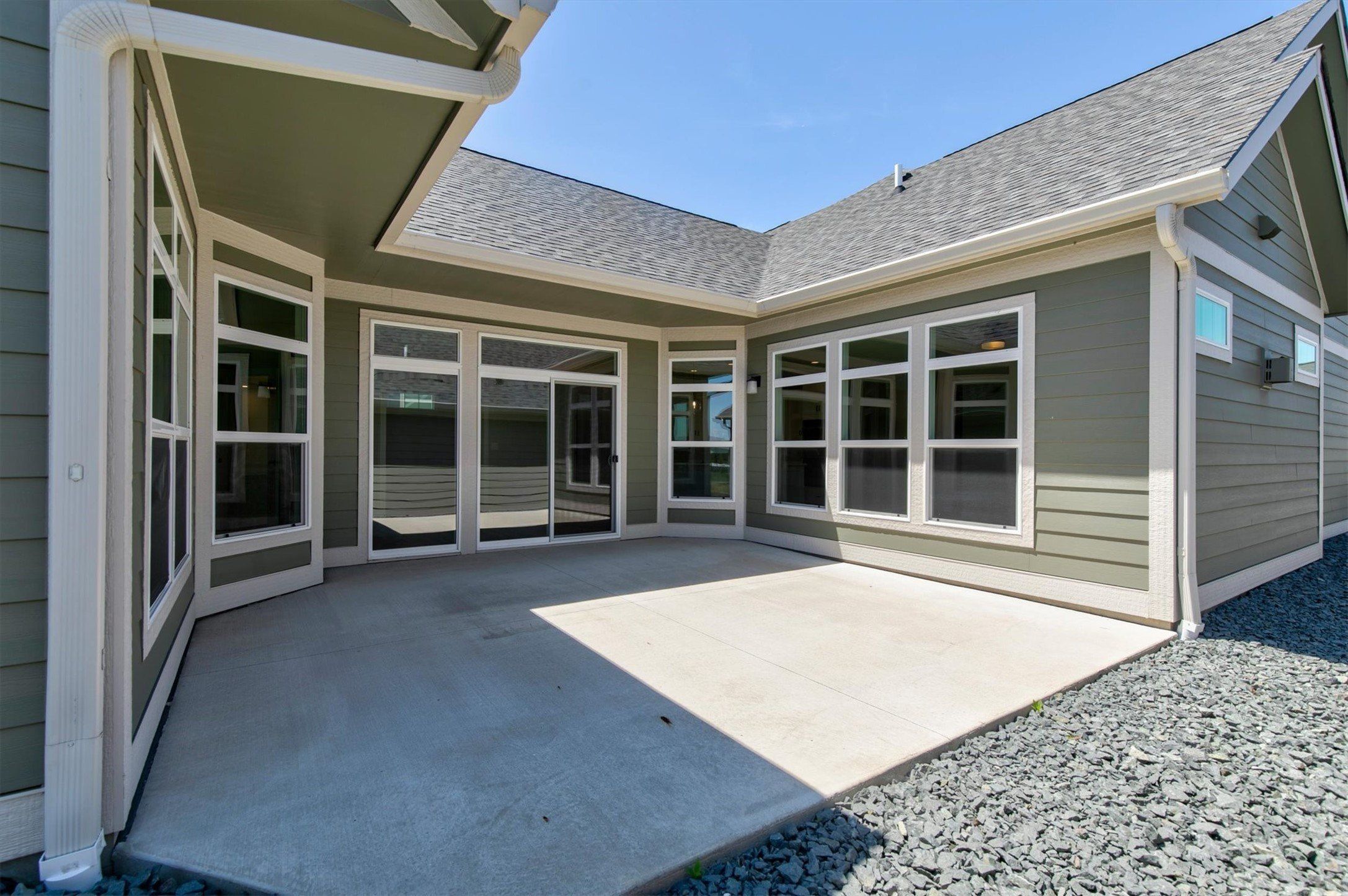5831 Nw 90Th Street. Johnston, IA 50131
