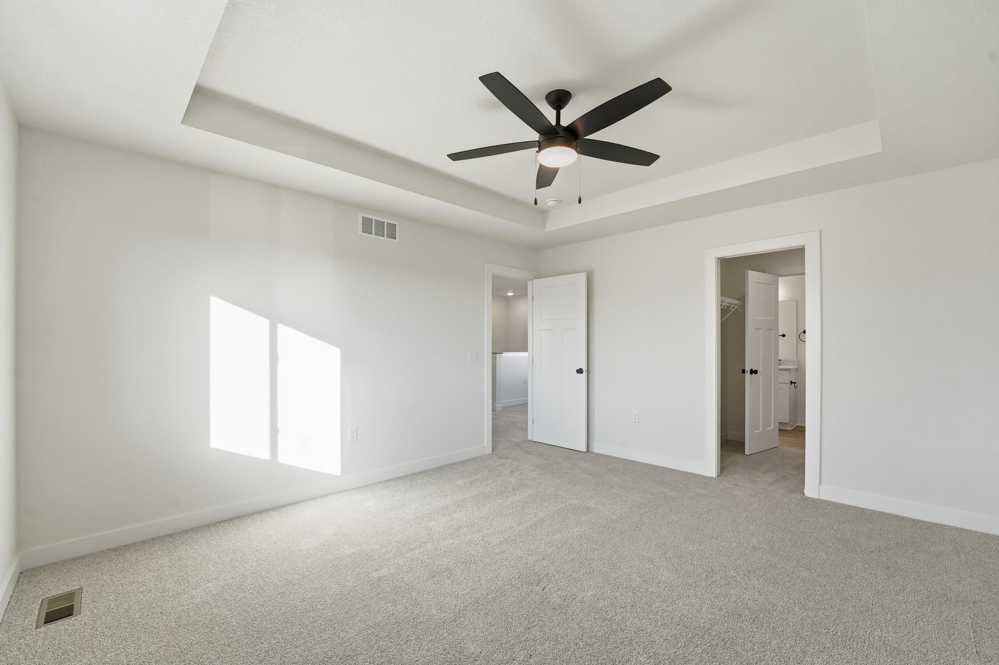805 Campusside Place. Norwalk, IA 50211
