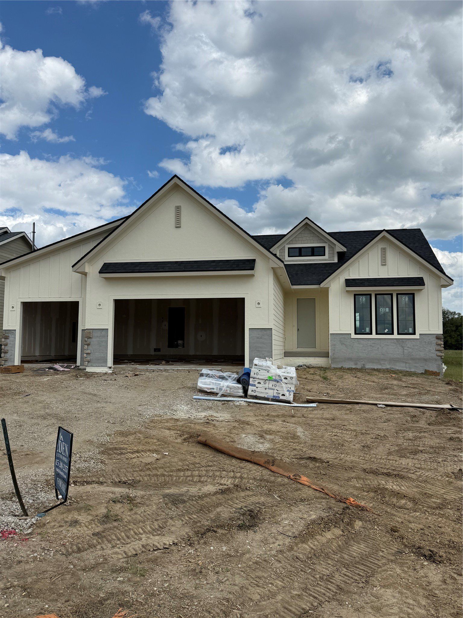 1344 S Lotus Place. West Des Moines, IA 50266