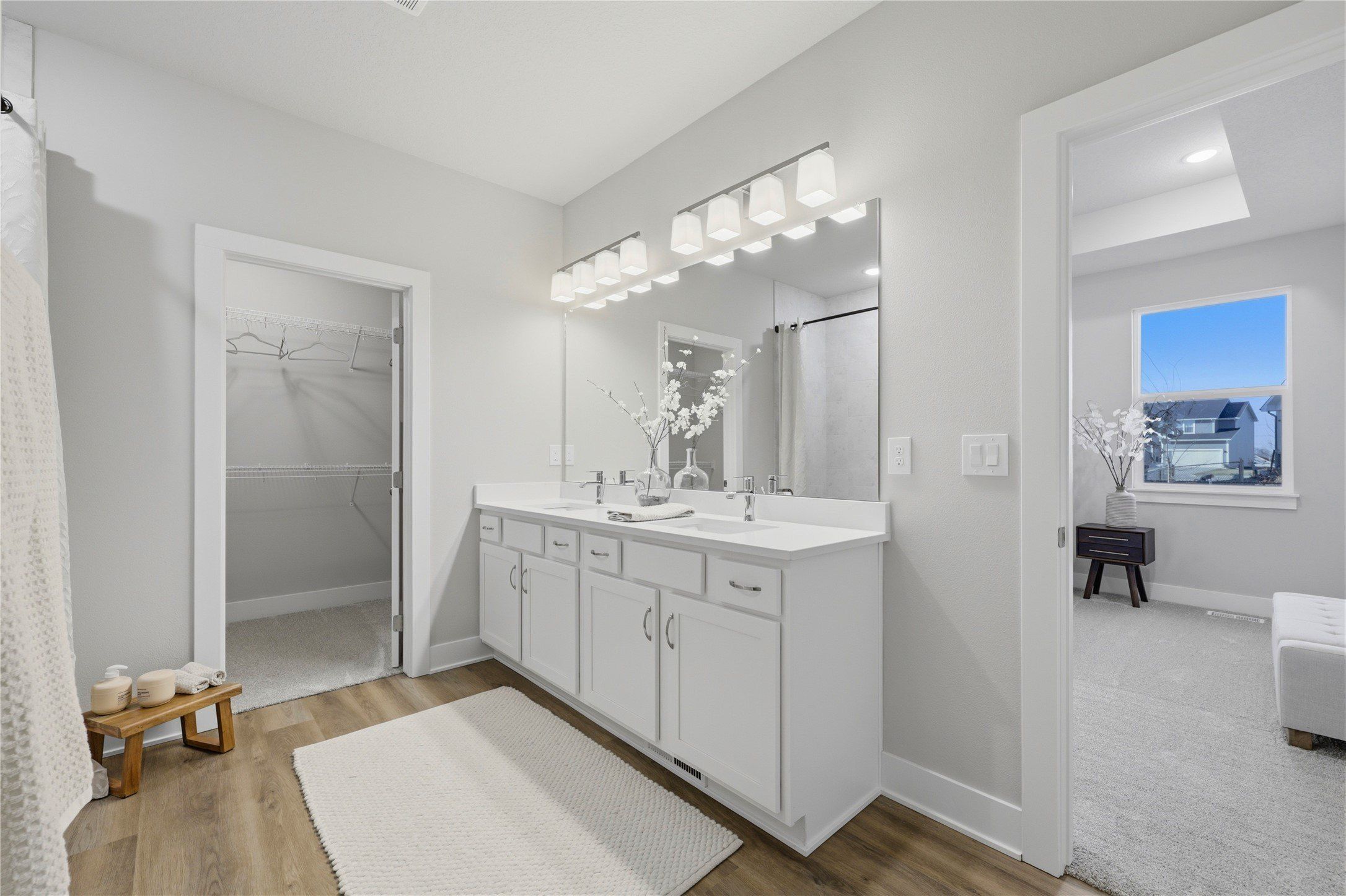 15015 Springbrook Trail. Urbandale, IA 50323