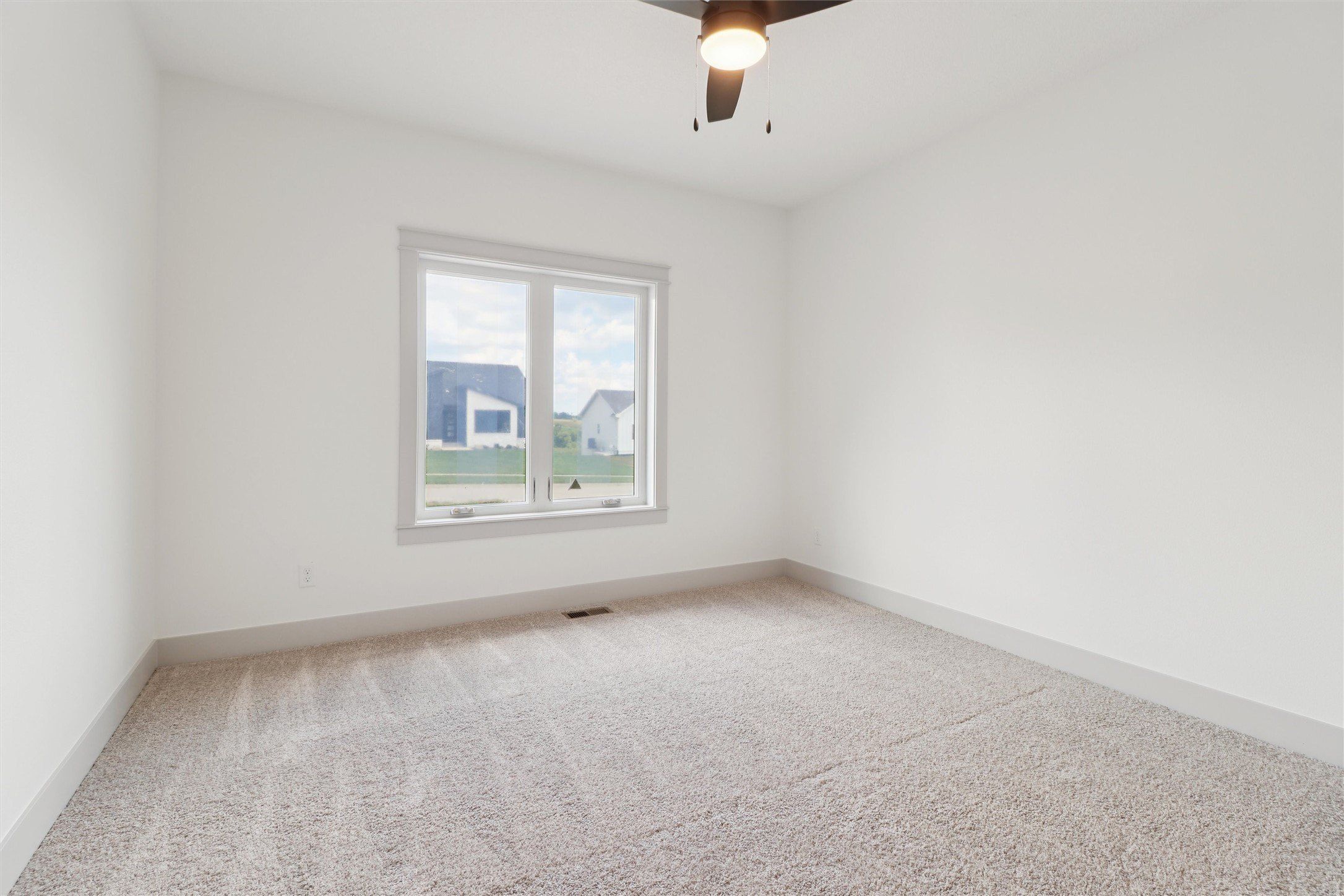 2340 Green Leaf Circle. Norwalk, IA 50211