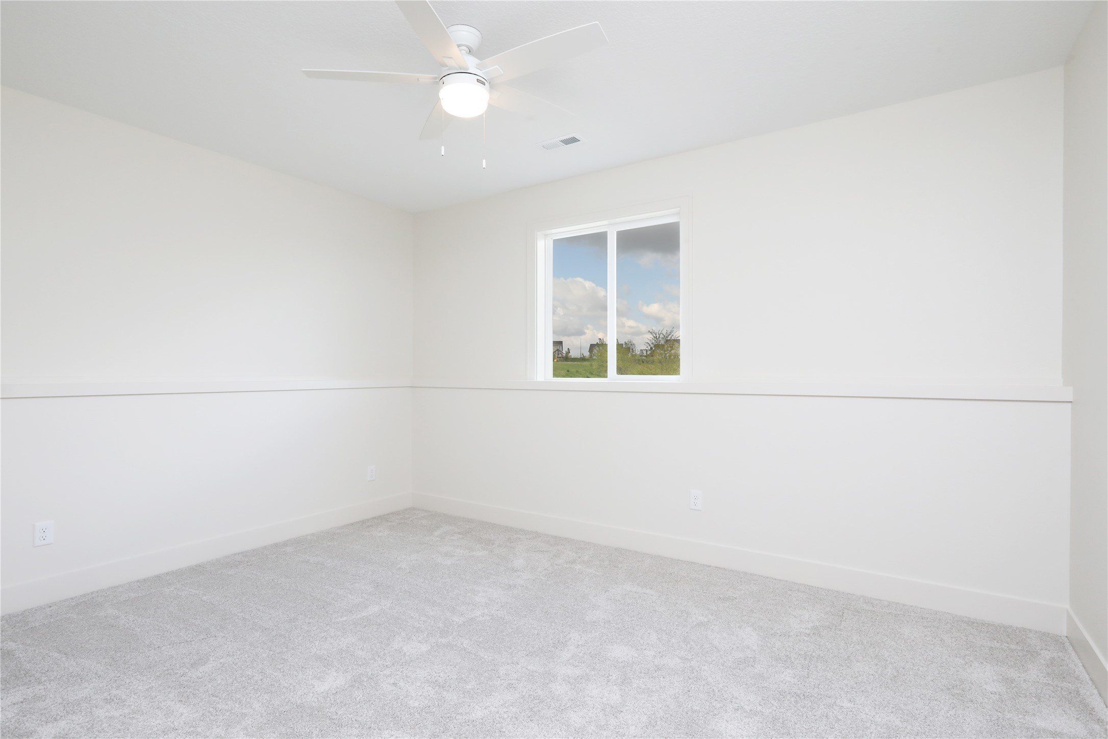 2257 Green Leaf Circle. Norwalk, IA 50211