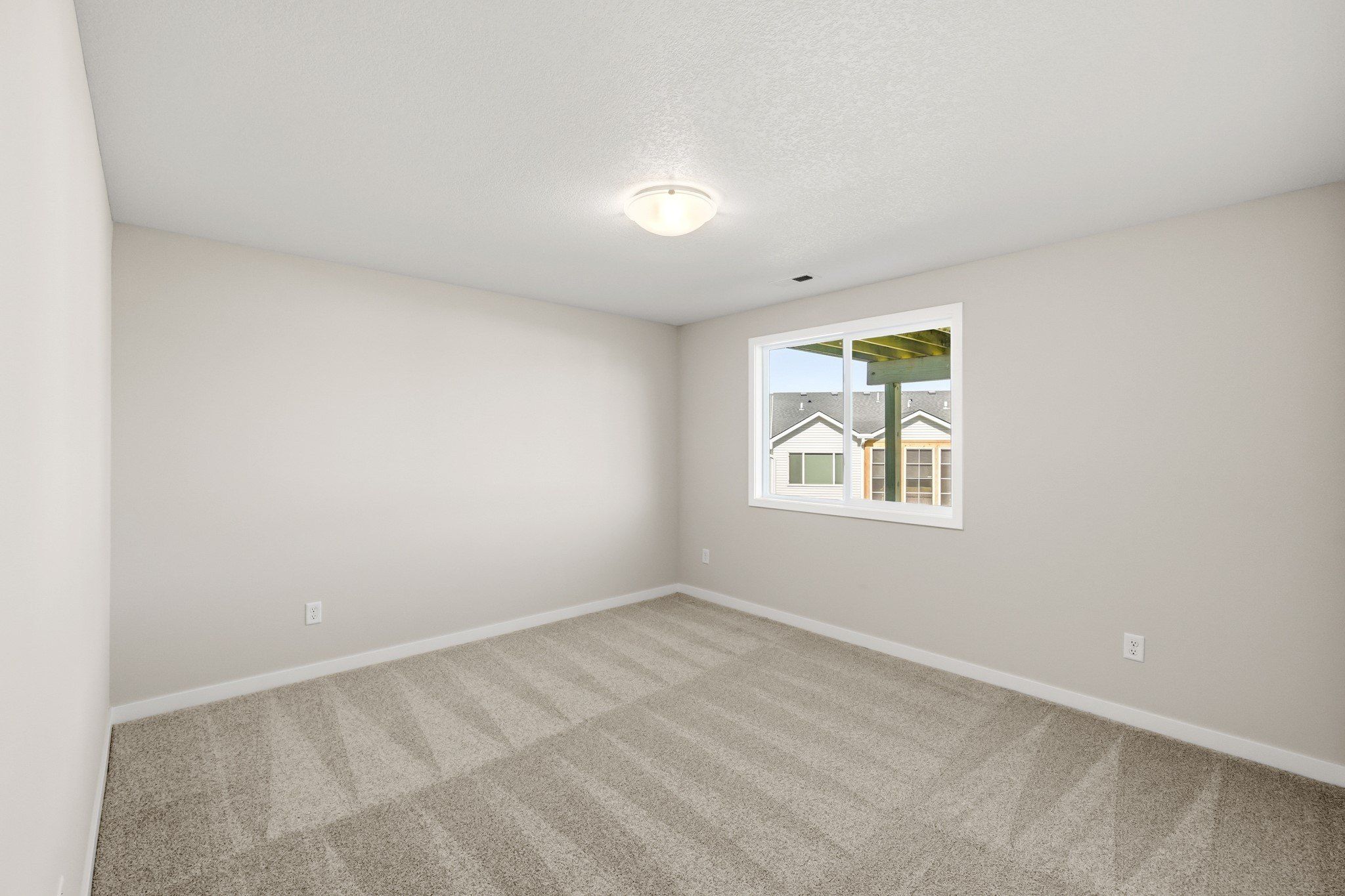 5520 Ne Briarwood Drive. Ankeny, IA 50021