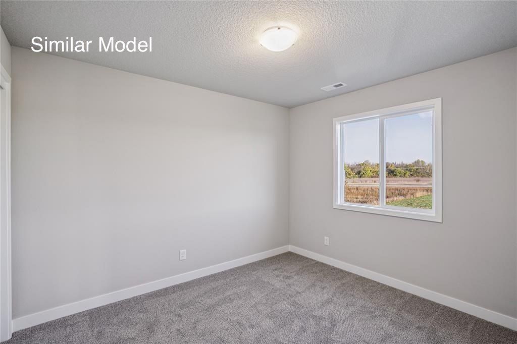 2204 White Oak Lane. Granger, IA 50109