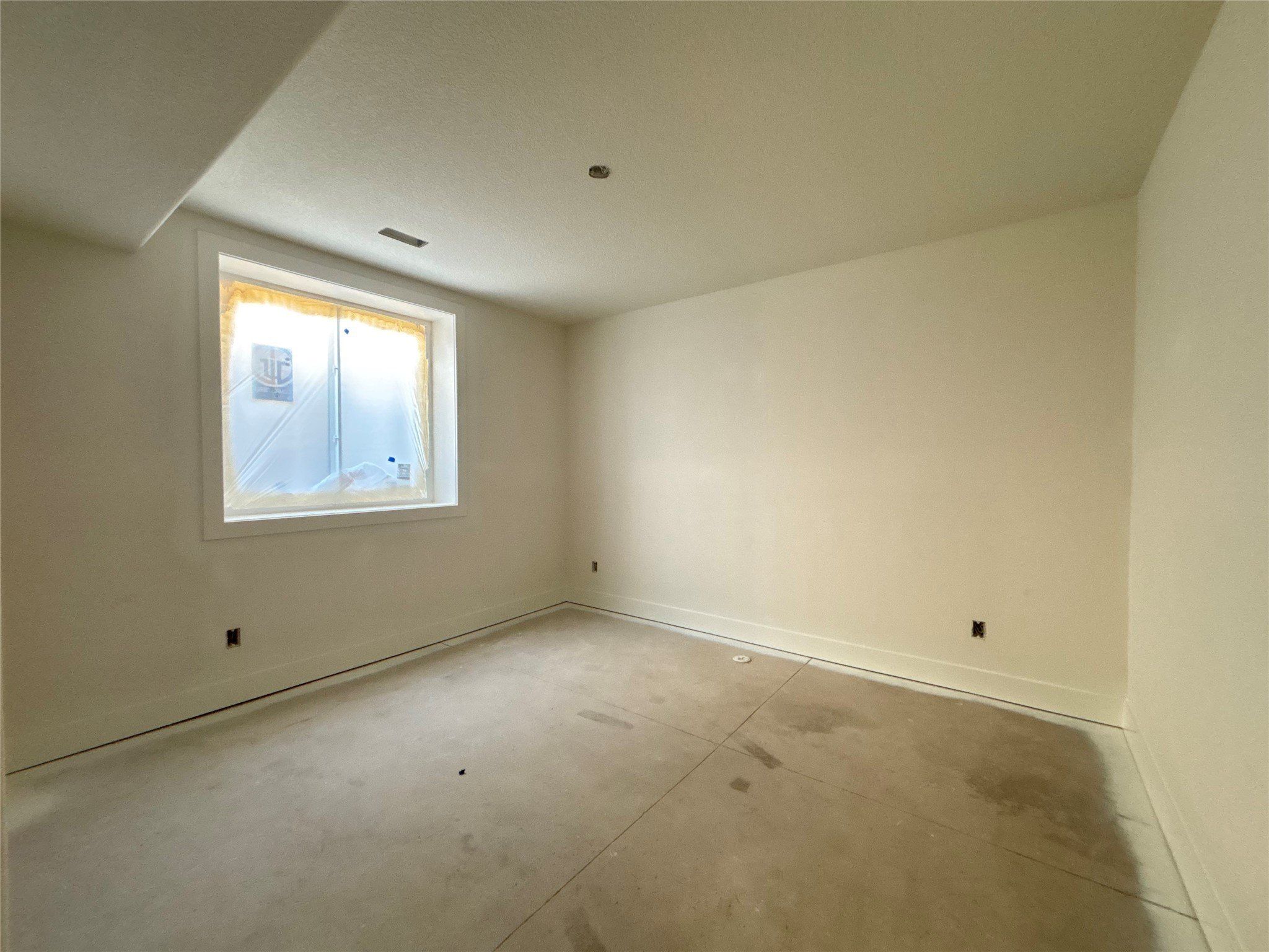 1263 S 92Nd Street. West Des Moines, IA 50266