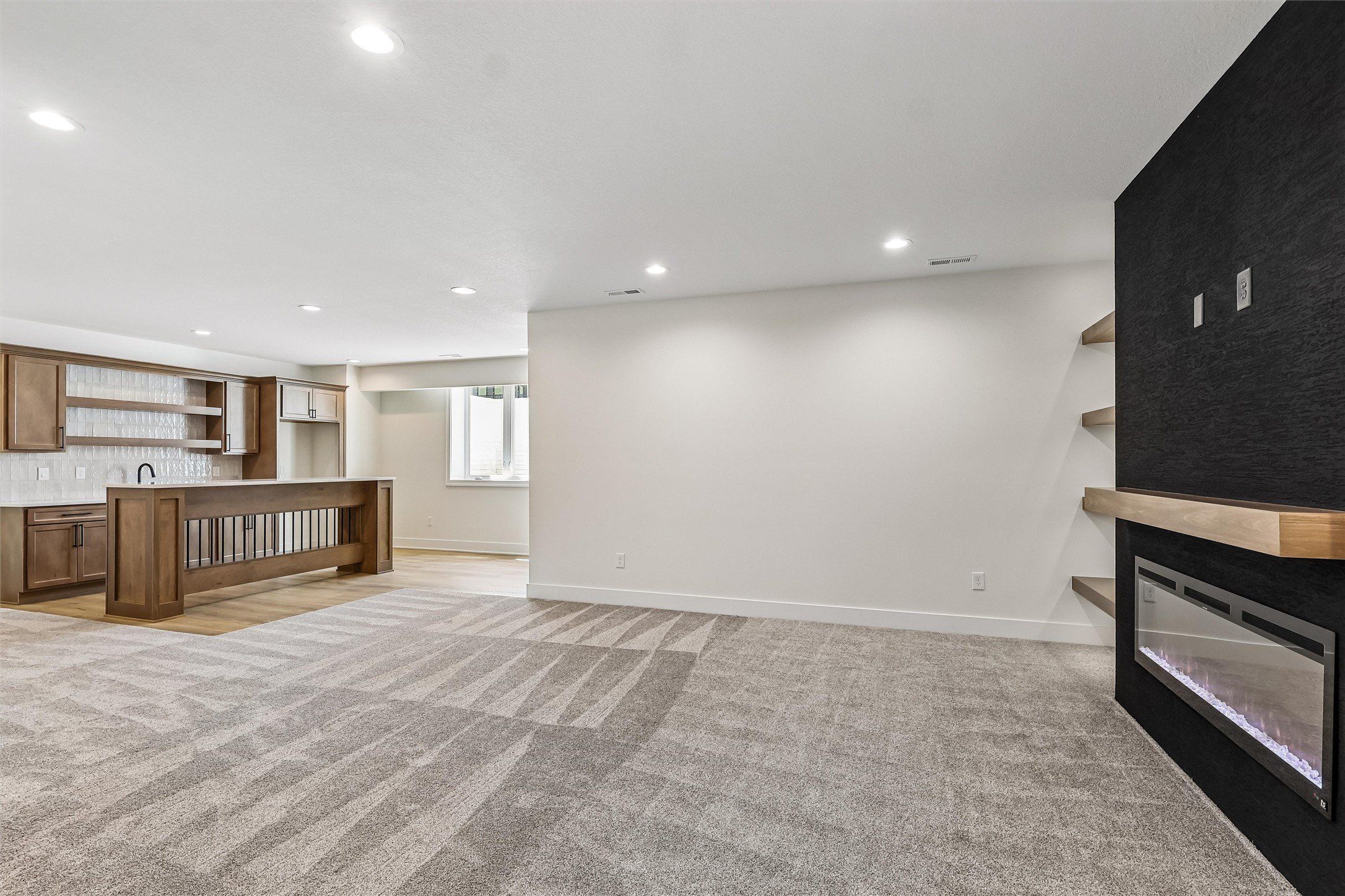 17530 Northview Drive. Urbandale, IA 50323