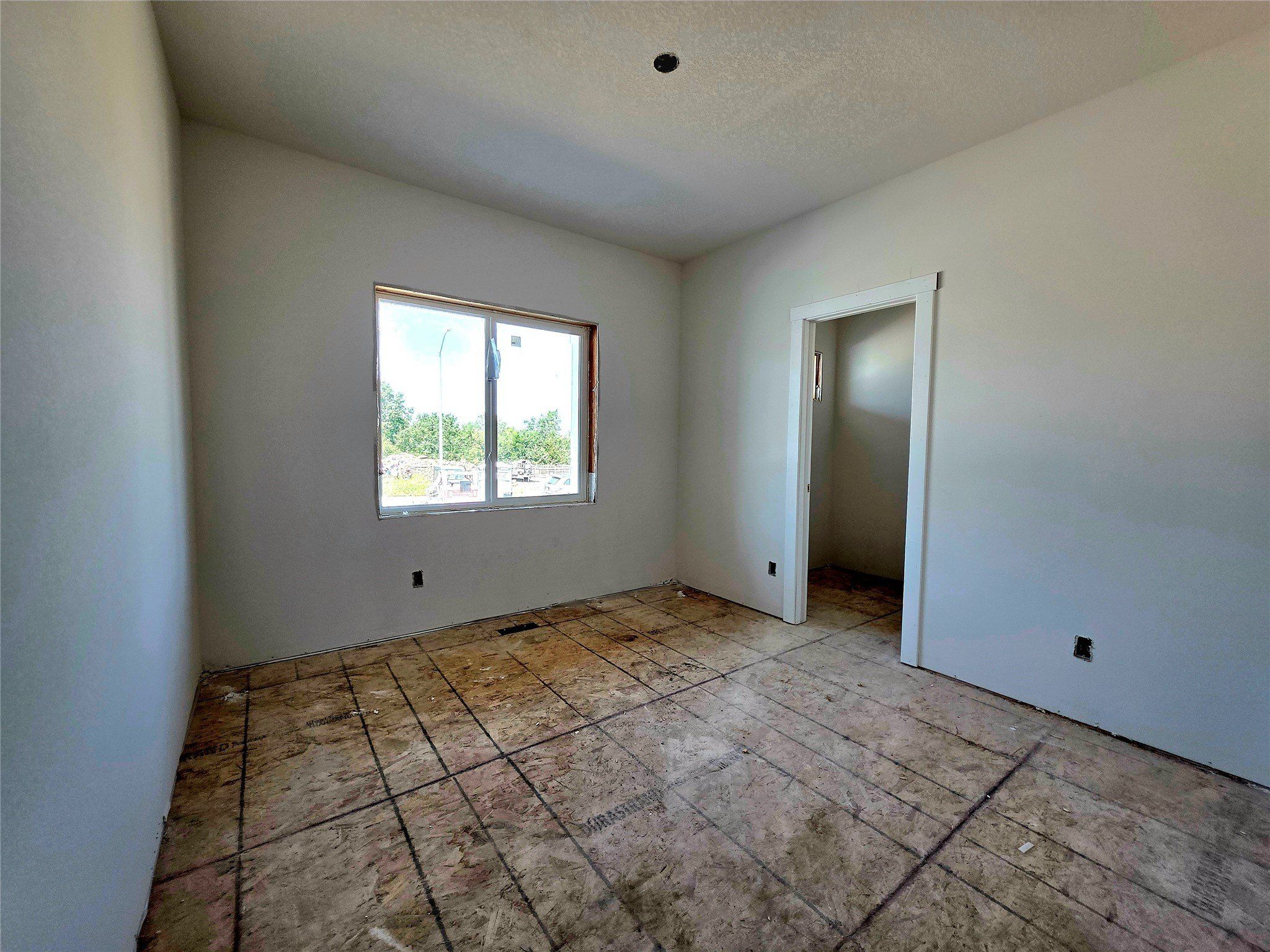 2312 N 7Th Street. Indianola, IA 50125