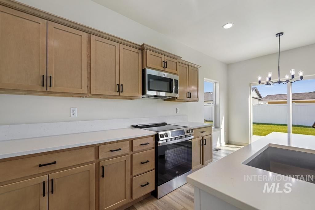 419 Rock Dove Loop. Twin Falls, ID 83301