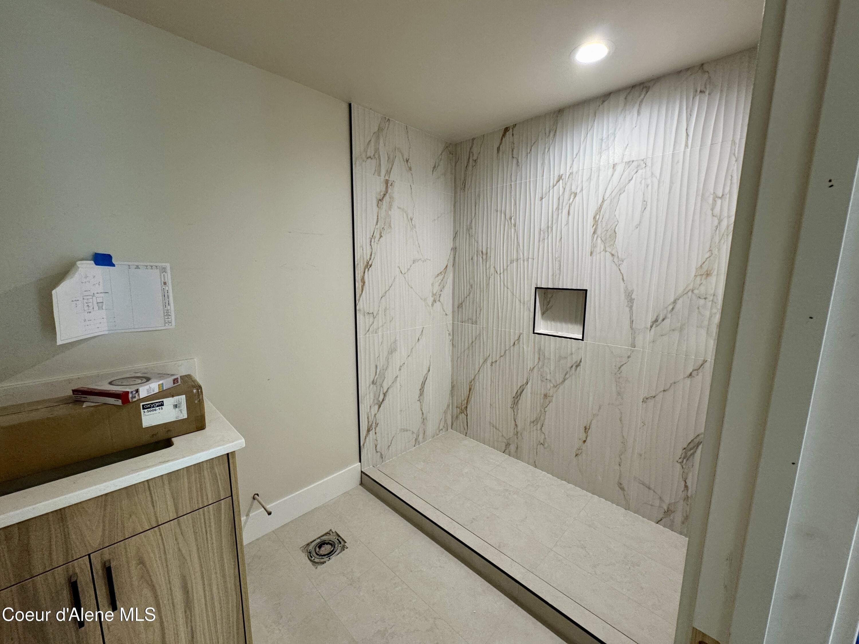 2775 W Lumber Ln. Coeur D Alene, ID 83814